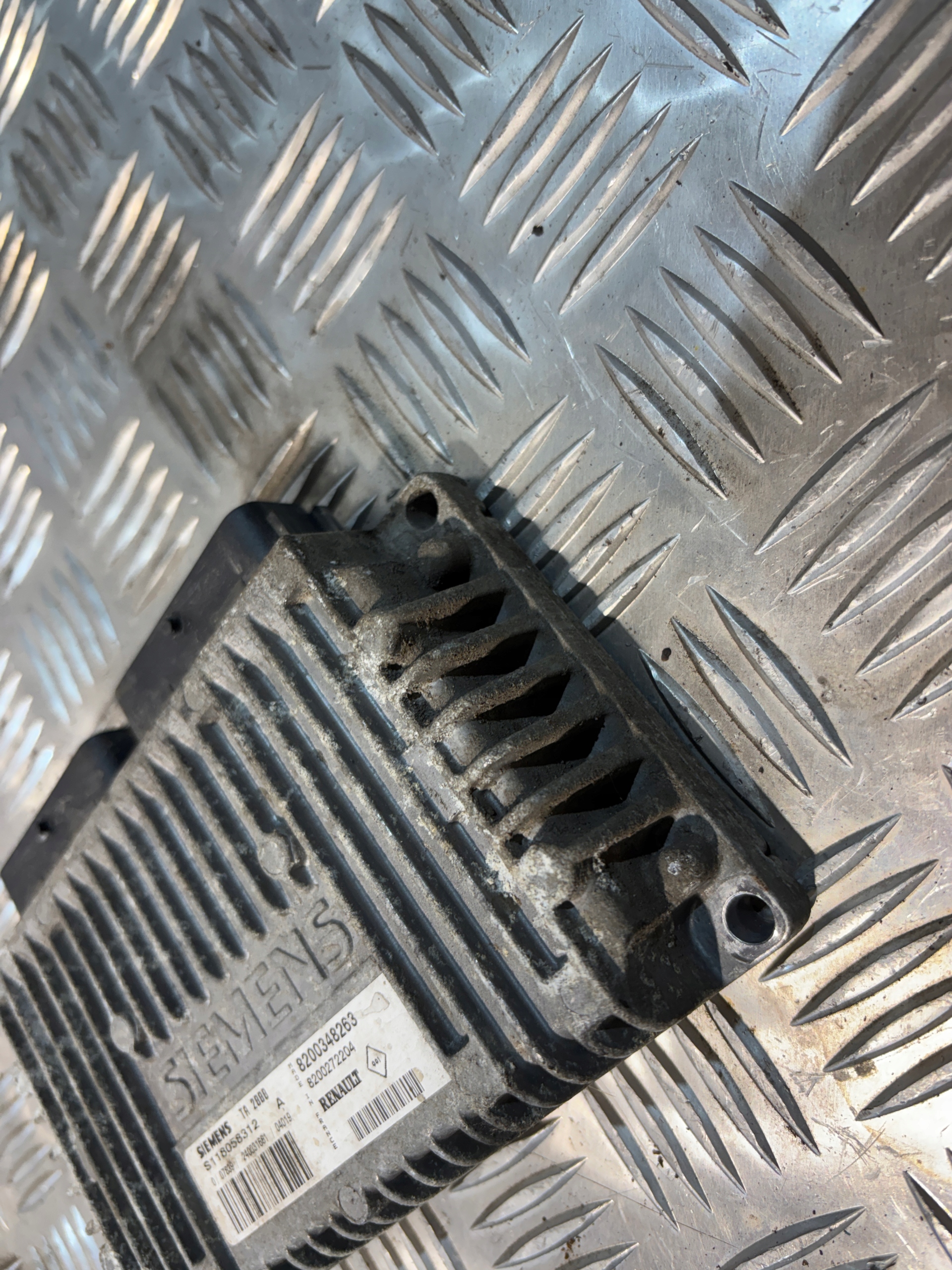control unit Renault Scenic II 2 8200348263 S118058312 A