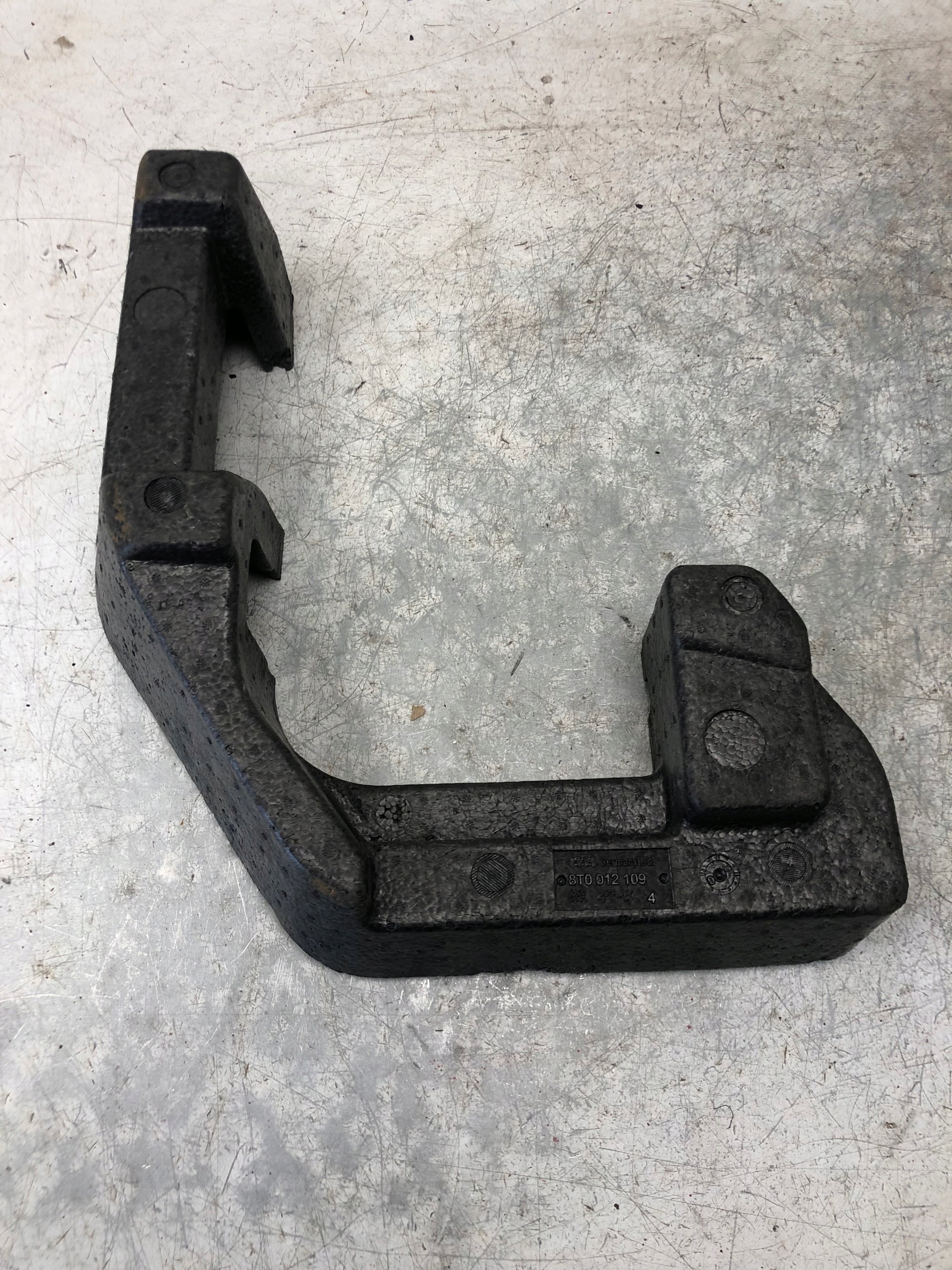 polystirene boot floor well AUDI A4 B8 A5 8T0012109