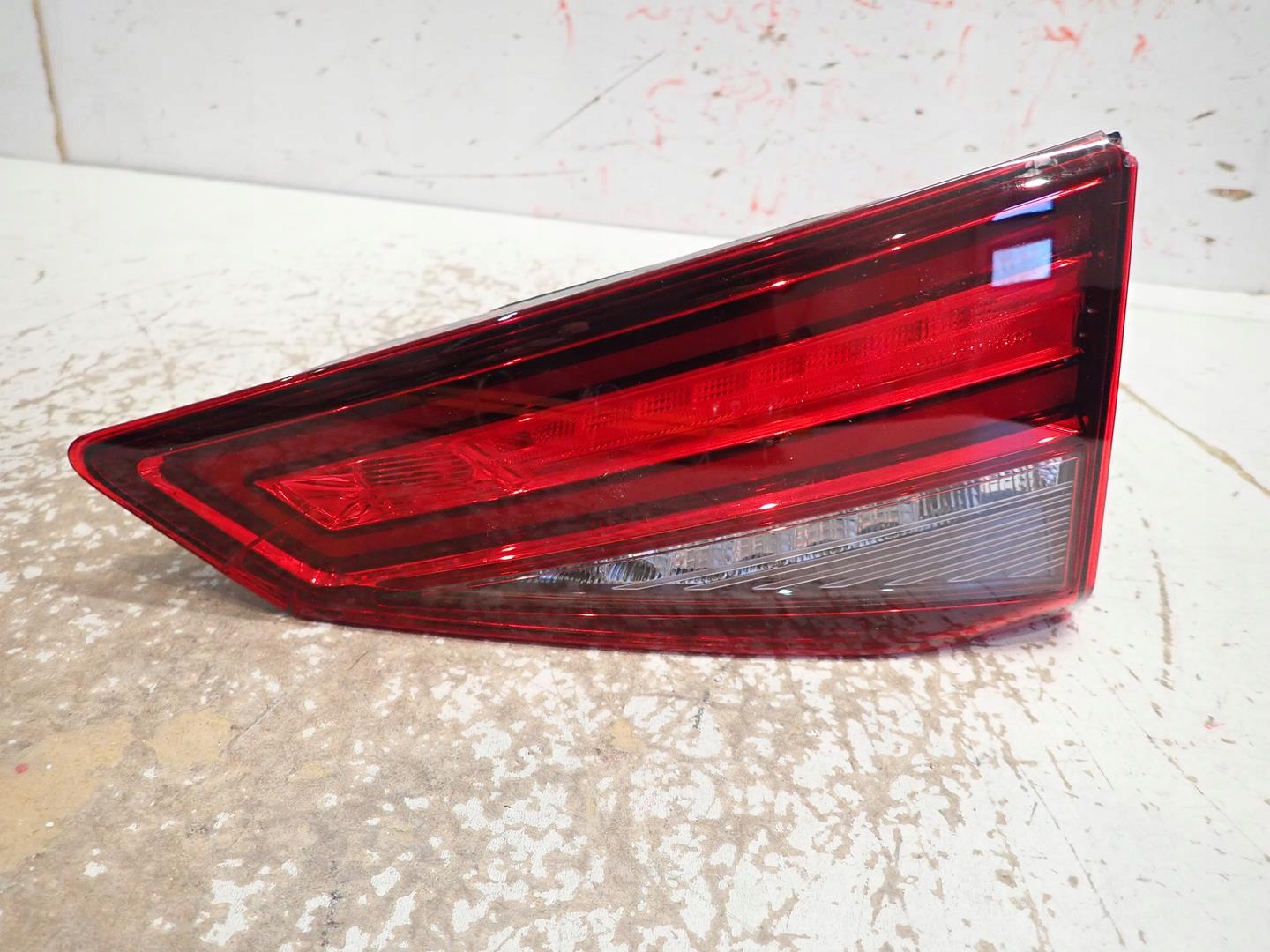 light rear part rear right SEAT ATECA 2016- 575945308F