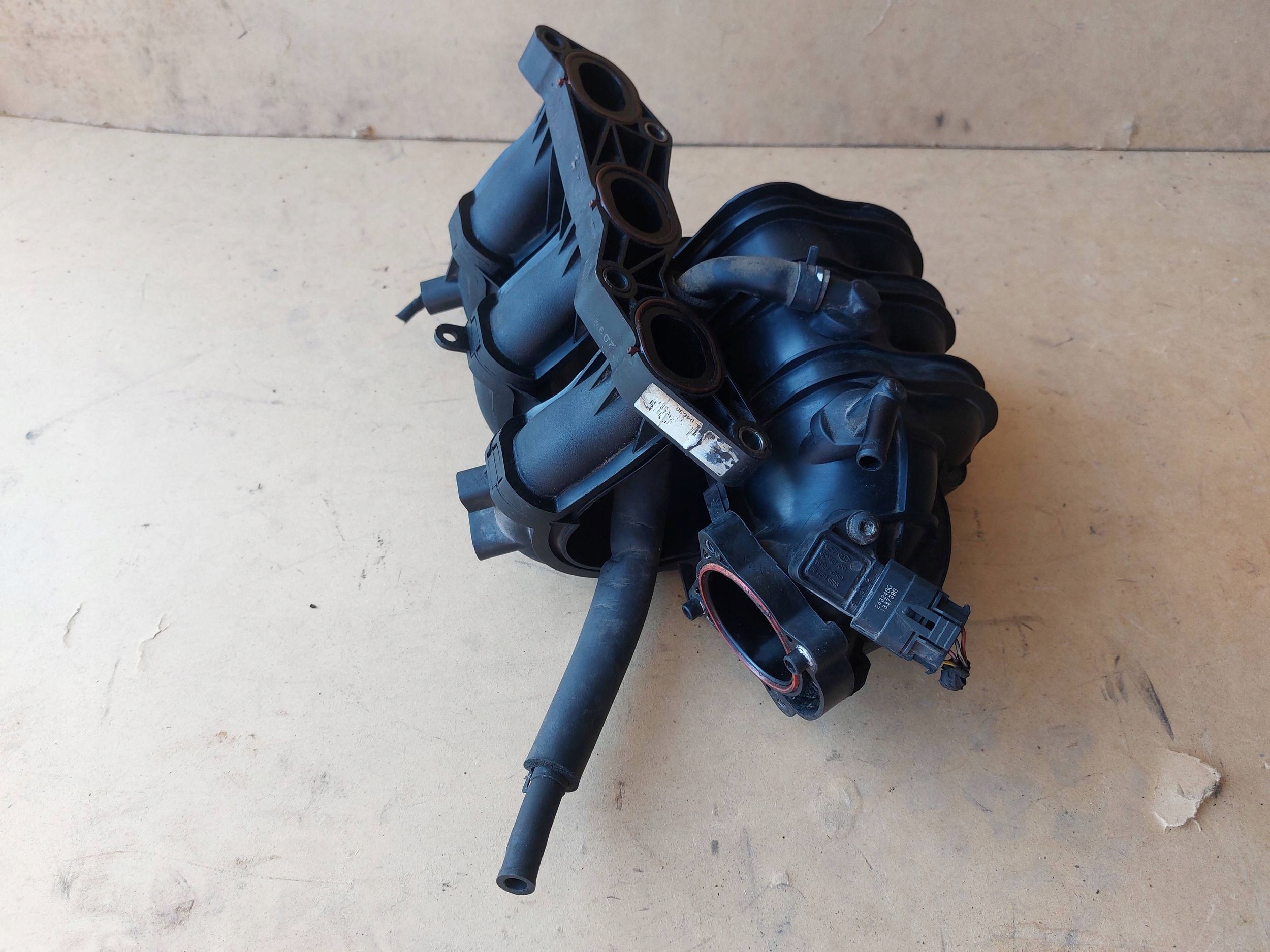 kia CEED II 12-18R 1.6 коллектор Впускный