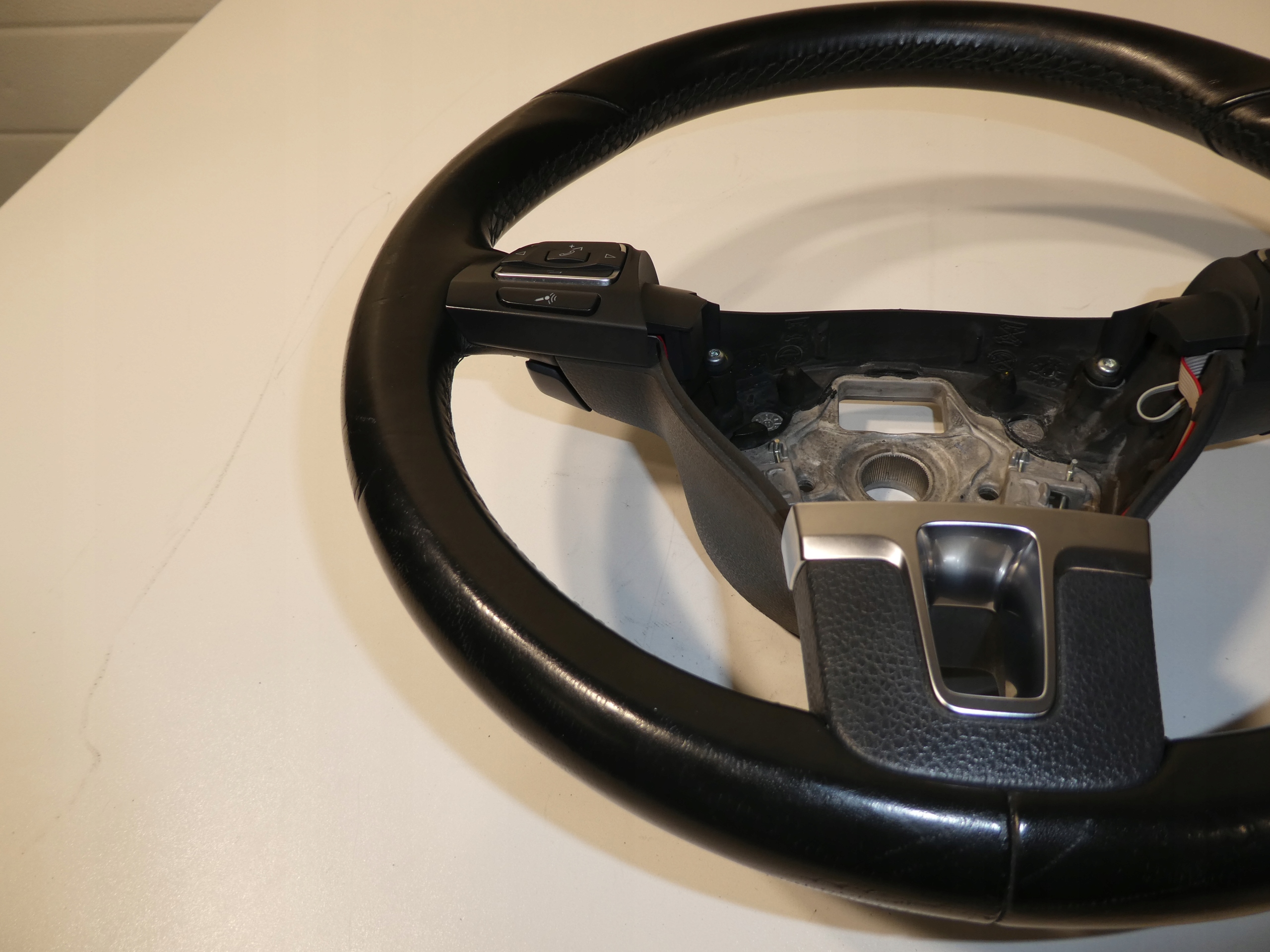 steering wheel, SKORZANA VW PASSAT B7 CC SHARAN with shifting