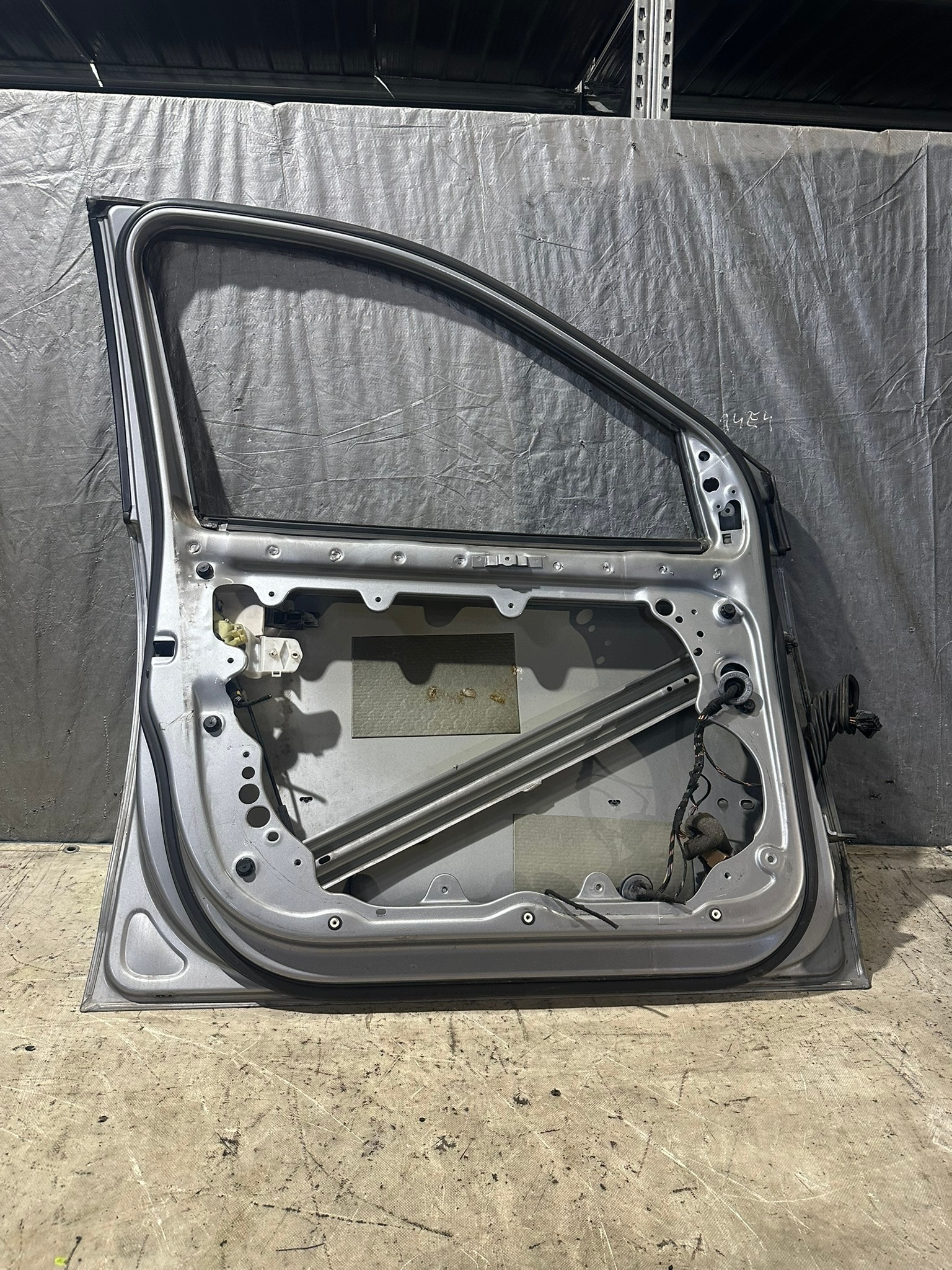 door left front VOLKSWAGEN VW POLO IV 5D LA7R