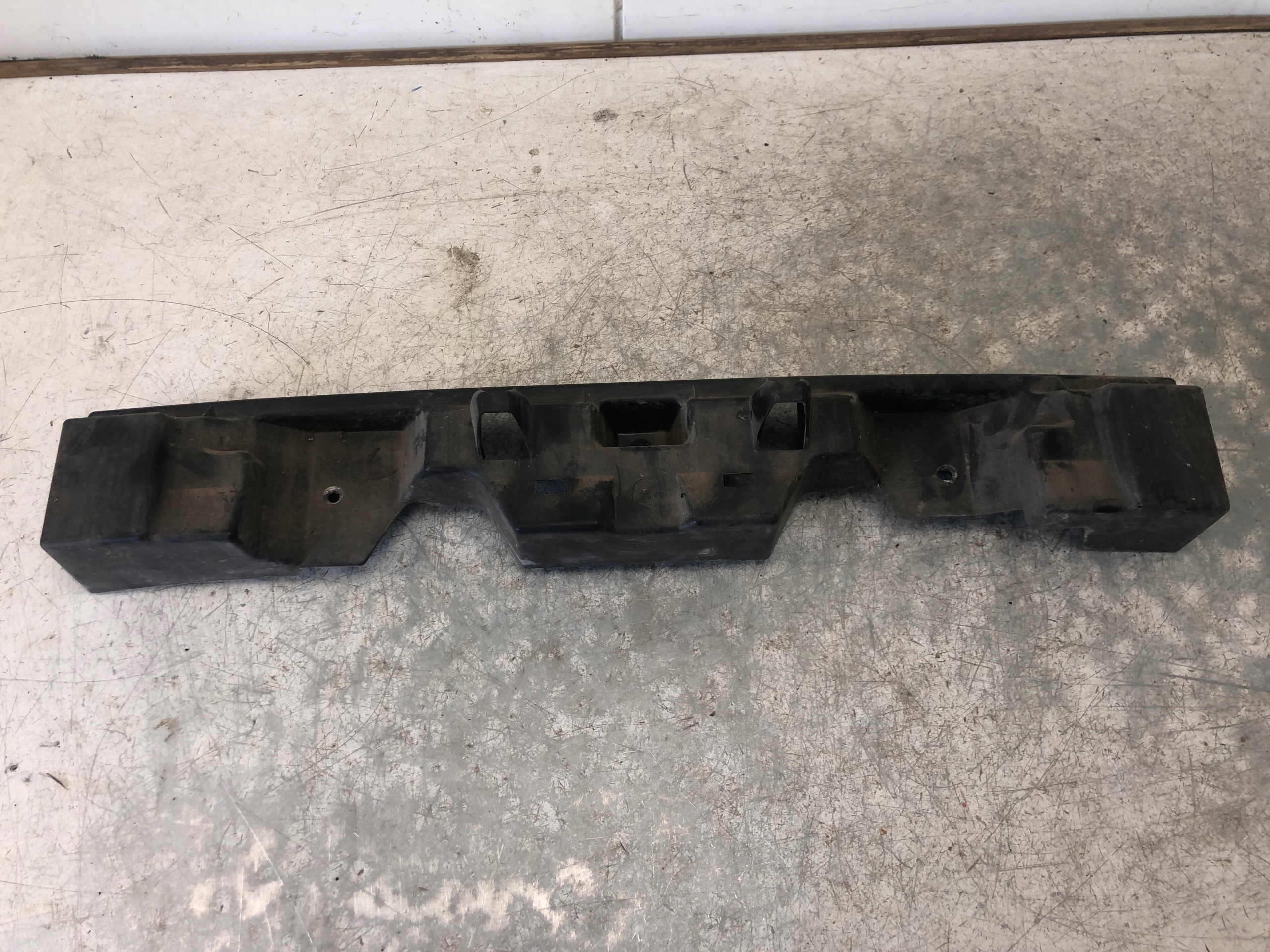 bumper bracket rear part CITROEN C4 and 9646790580
