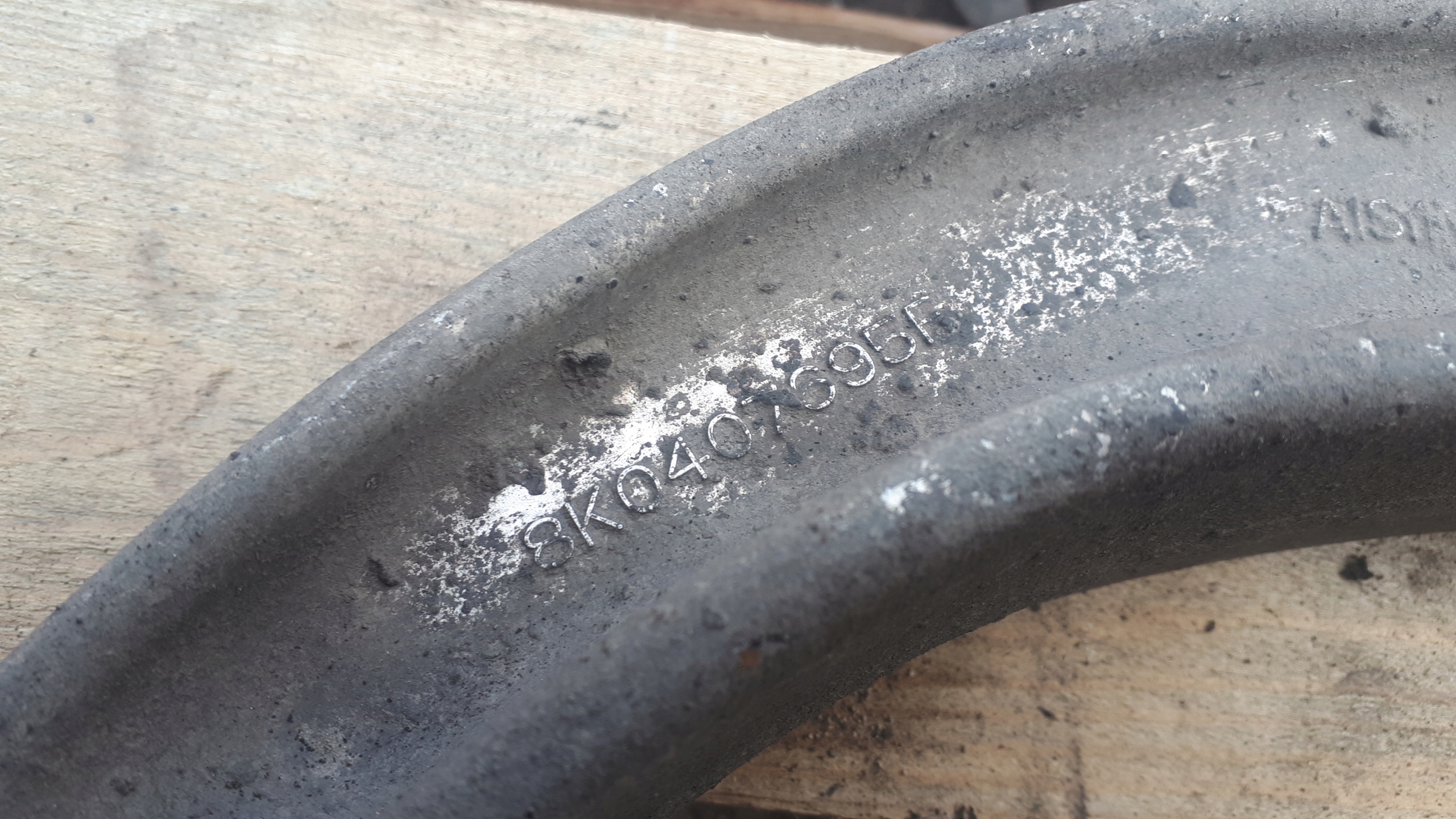 A4 B8 QUERLENKER LINKS VORNE VORNE 8K0407695F S4 S5