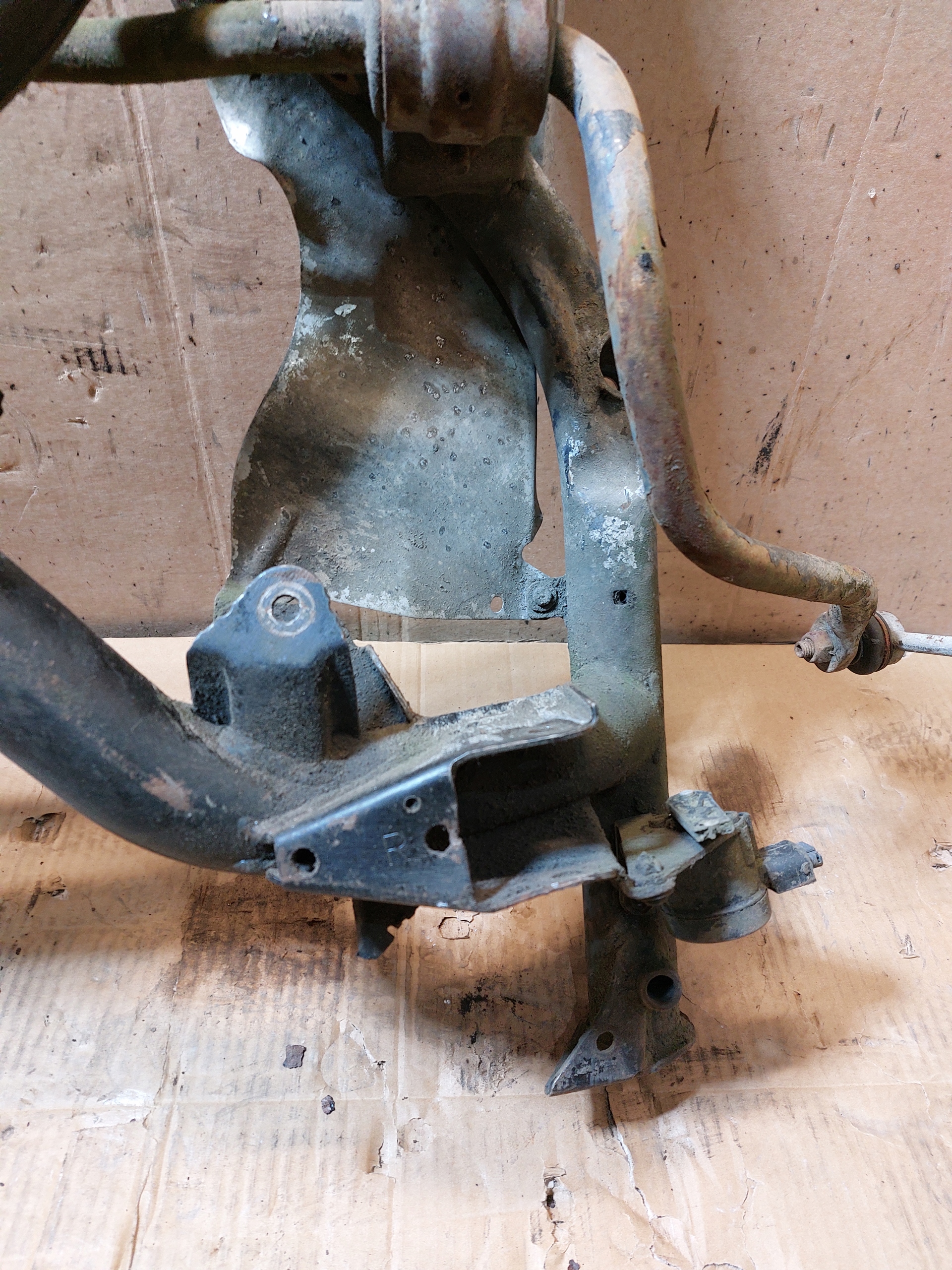 axle beam axle beam front BMW E38 3.5 V8