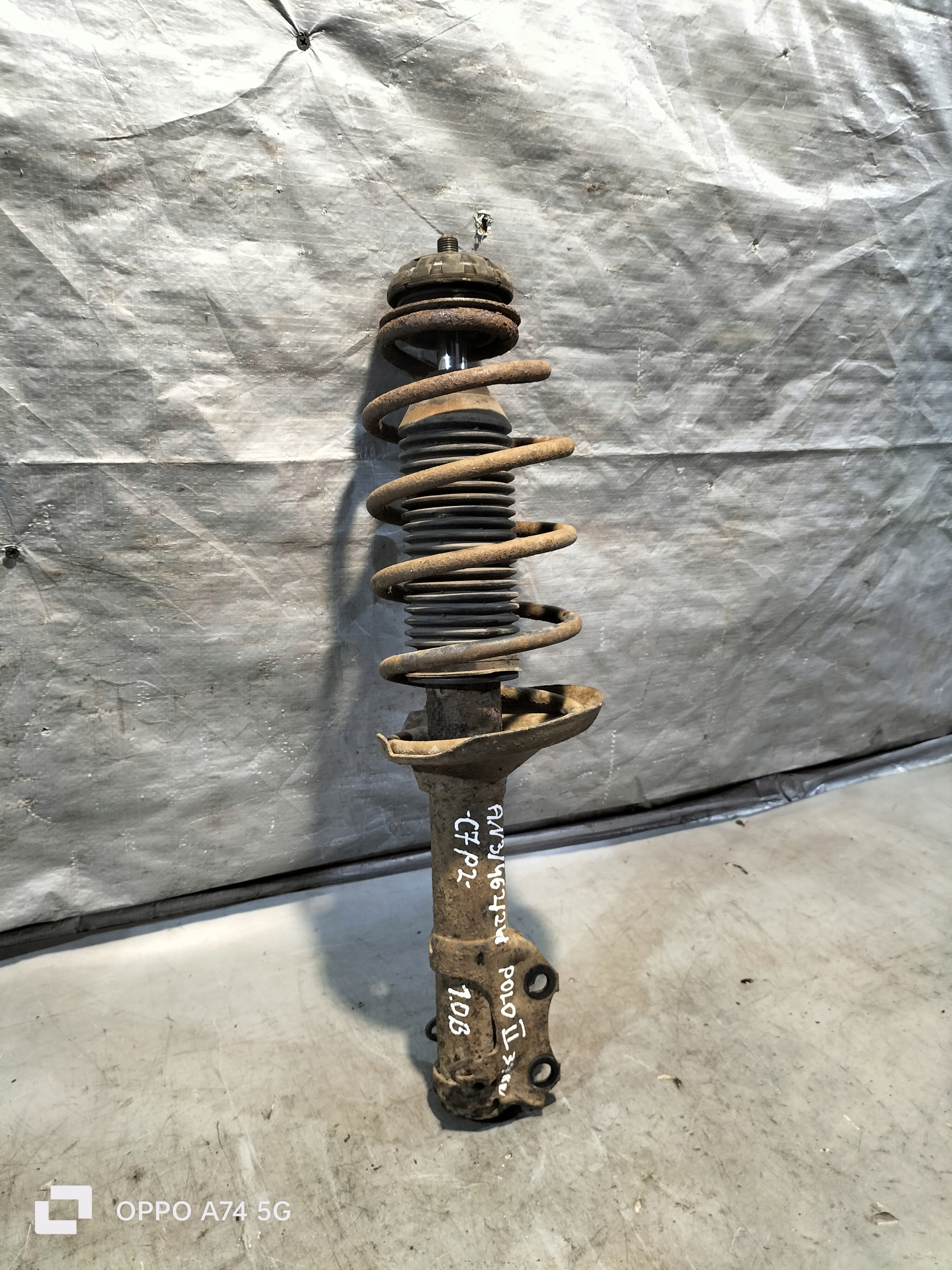MCPERSON McPherson shock absorber right left front VW POLO 1997R