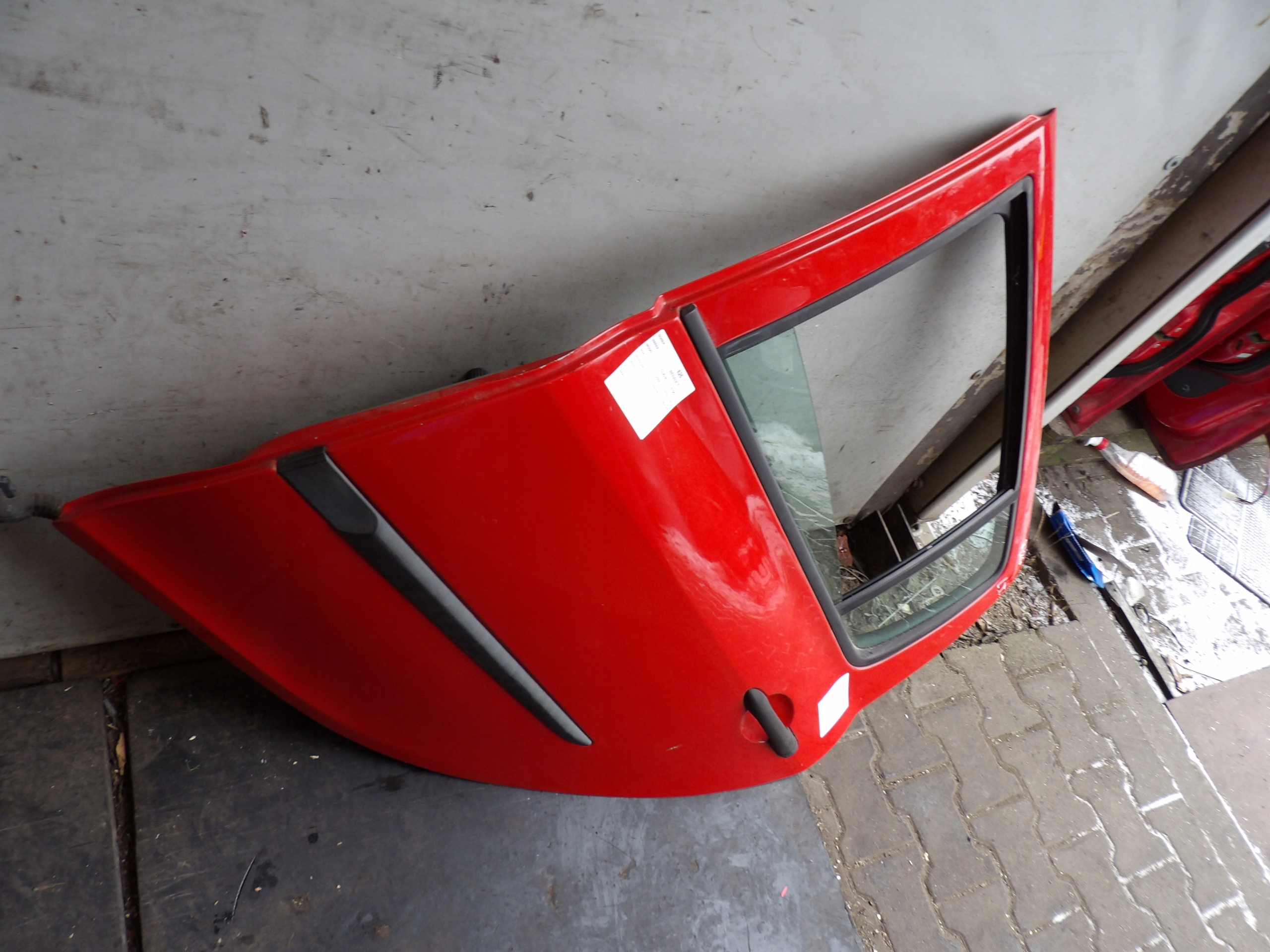 Renault Clio III door rear. left lak. TED75 HB 5D