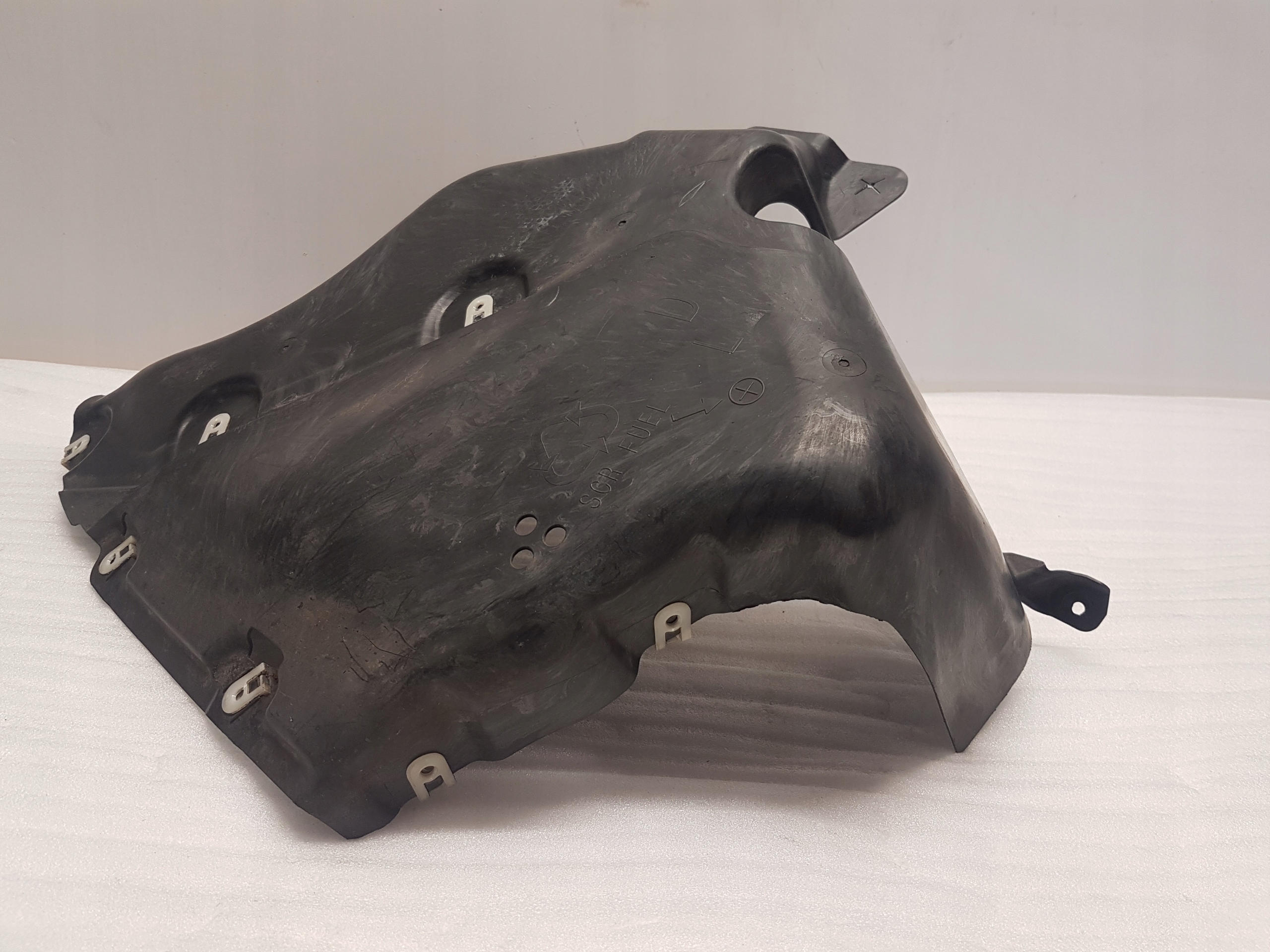 cover chassis left rear part BMW G20 G21 7447185