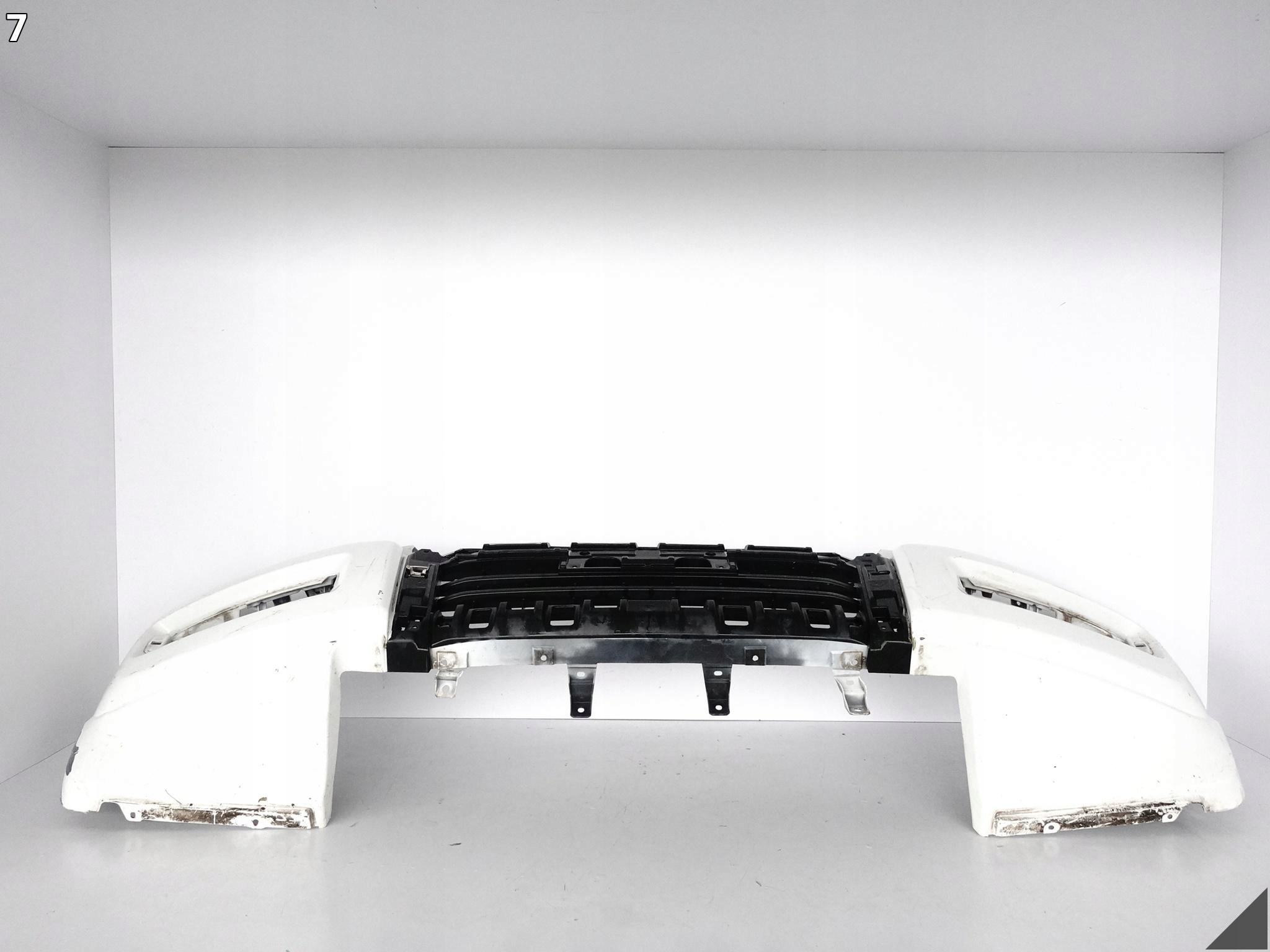 MITSUBISHI PAJERO IV (4 GENERACJA) LIFT 15-20 bumper BUMPER front