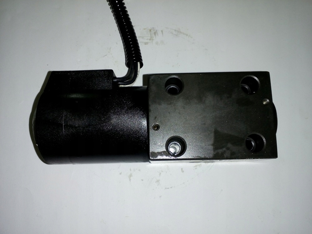 12345w65uw57ie67ie7ue56u - Электромагнитный клапан HC,Hangcha 24V