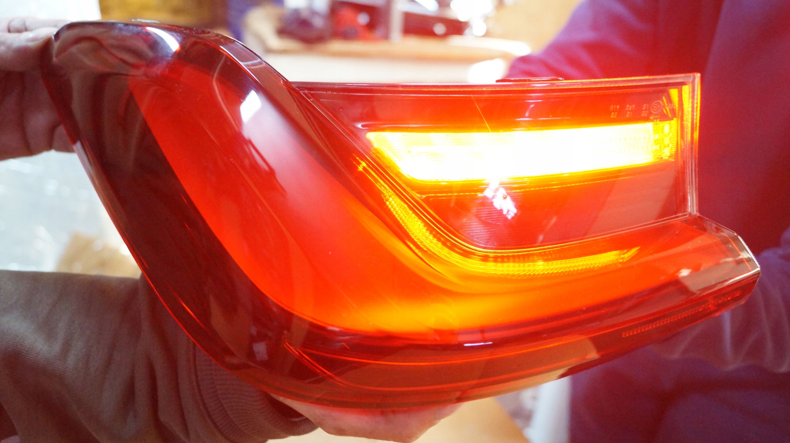 BMW 3 KOMBI G21 18- TYŁ TYLNA LEWA LAMPA Producent części BMW OE