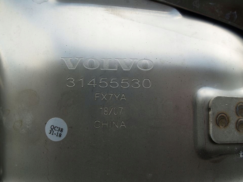 Volvo V60 TERMINALE dello scarico sinistra v 60 18r