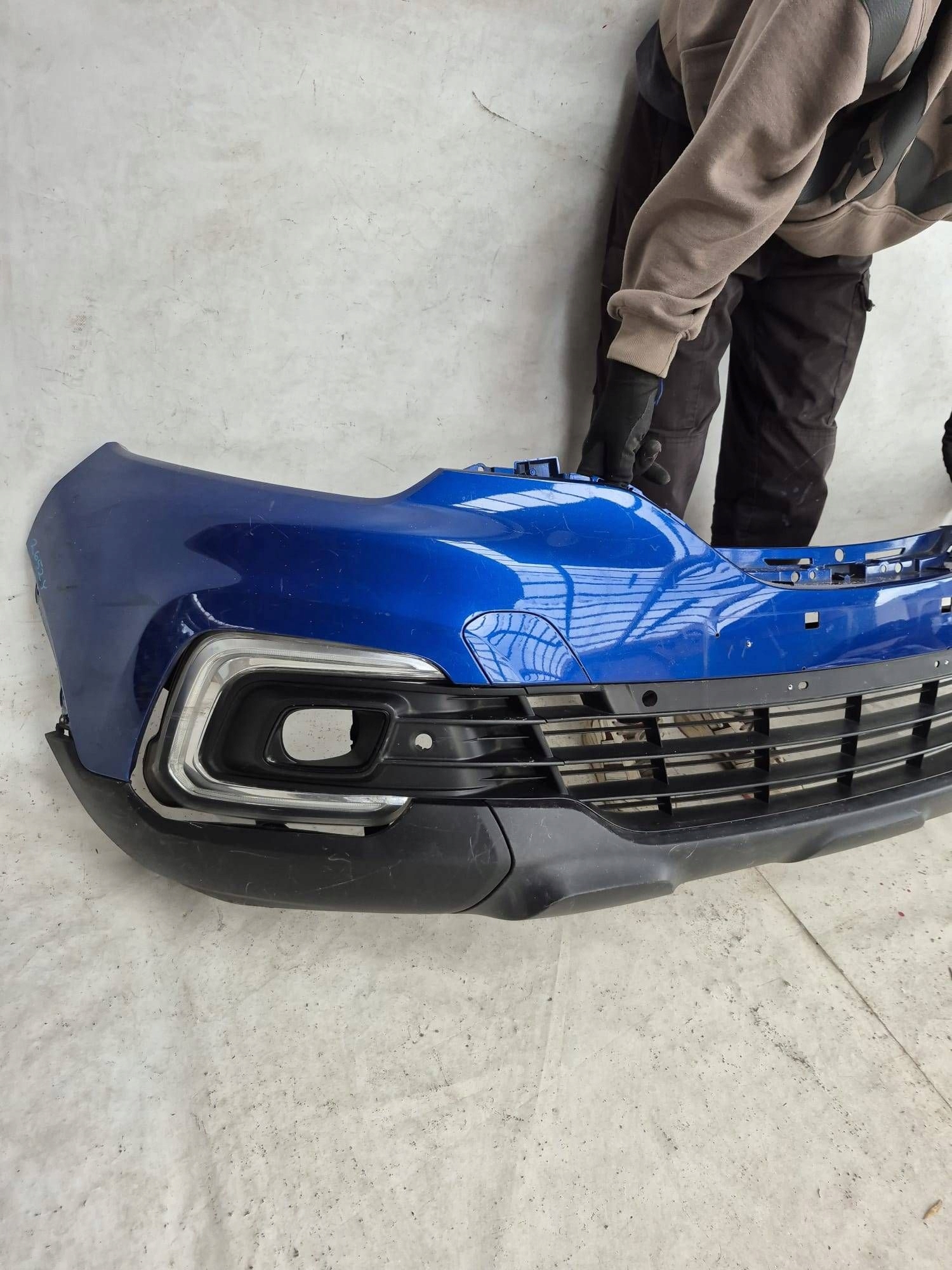RENAULT CAPTUR and 1 17-19 LIFT bumper front front PDC 620725308R