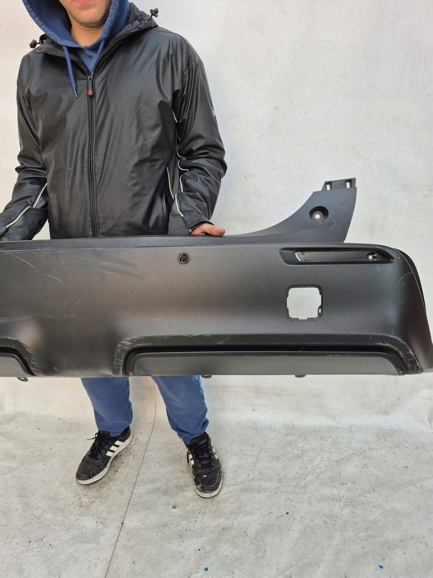 TOYOTA BZ4X 21- bumper rear part rear PDC