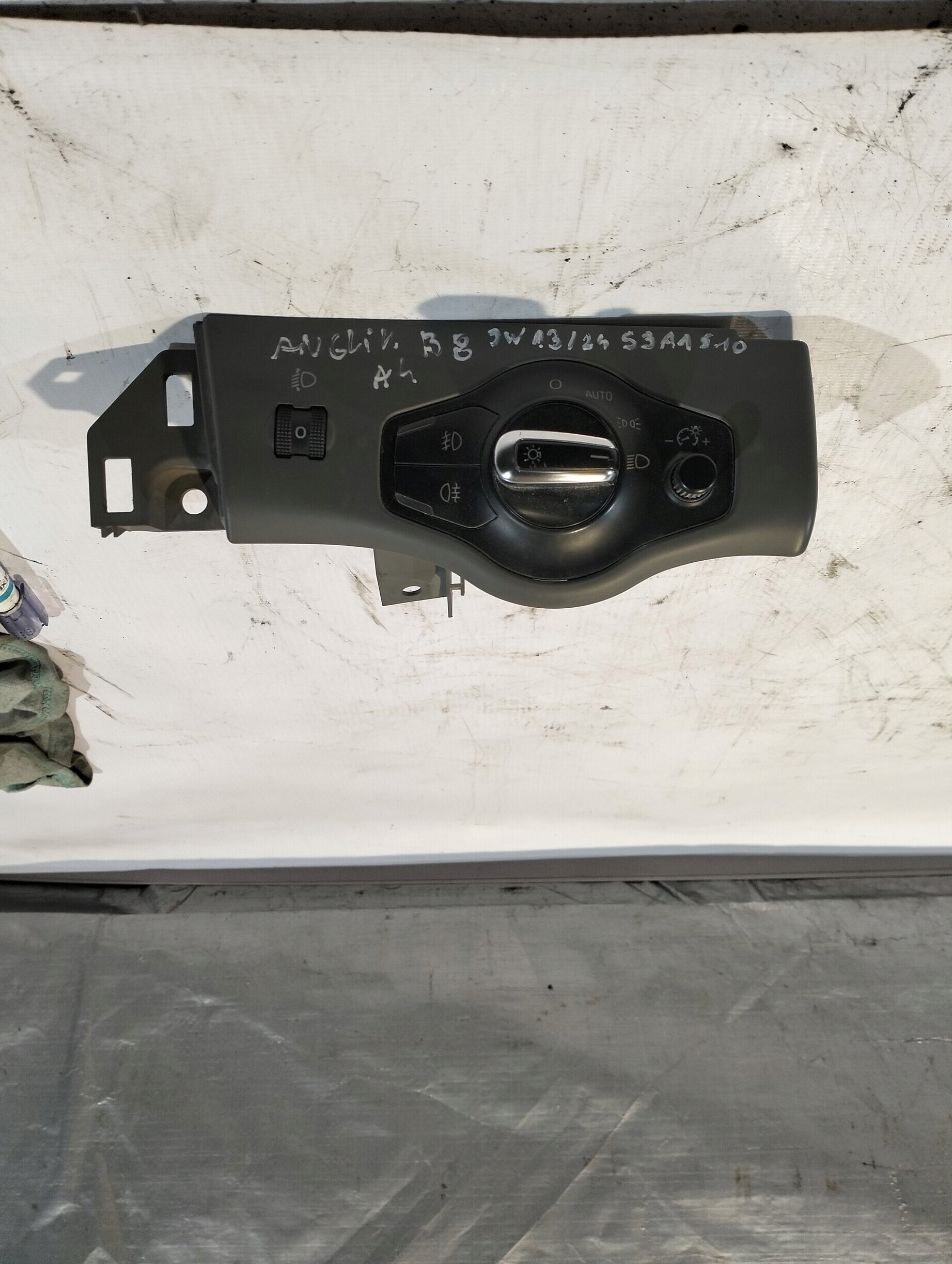 light switch AUDI A5 anglik 8K0941531G