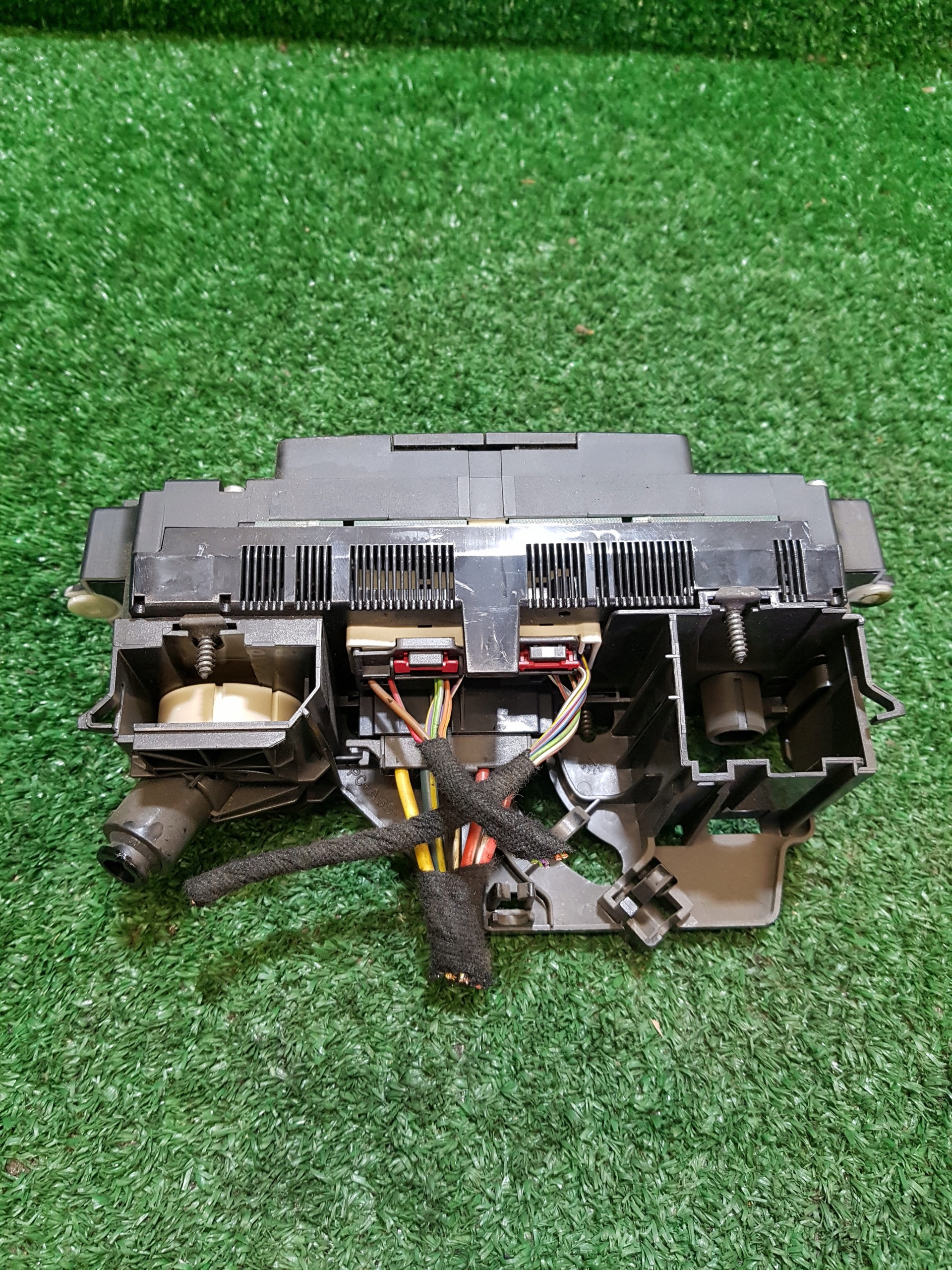 control panel air conditioning devices SKODA OCTAVIA 2 1Z0819047