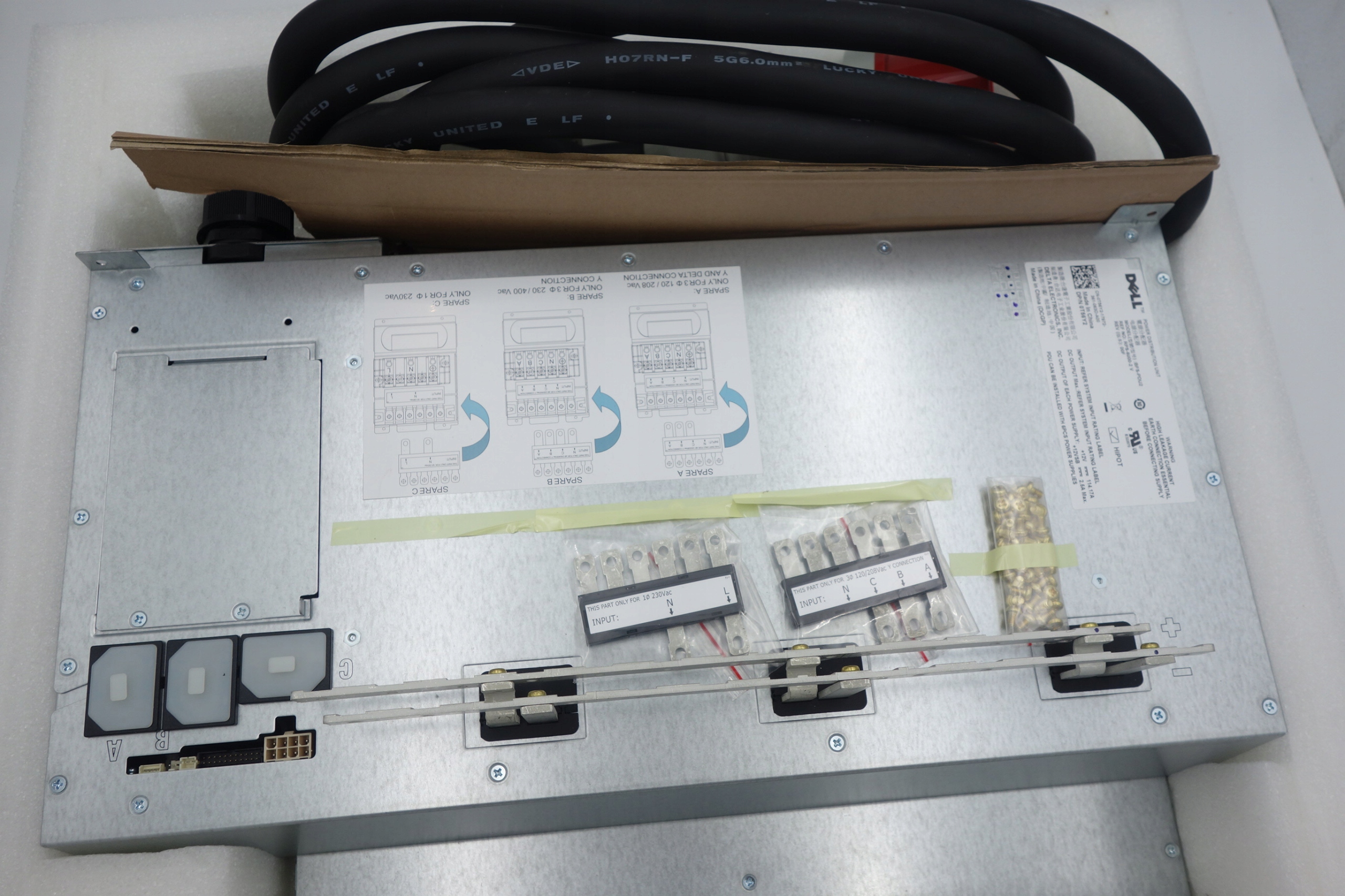 Napájecí distribuční jednotka Dell BFS-PDU2 230/400V 20 A K77FW T56Y2