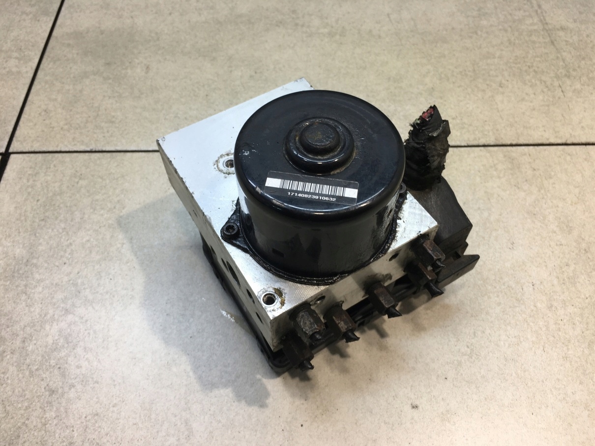 pump ABS CHRYSLER PT CRUISER 2.2 CRD P05273138AA
