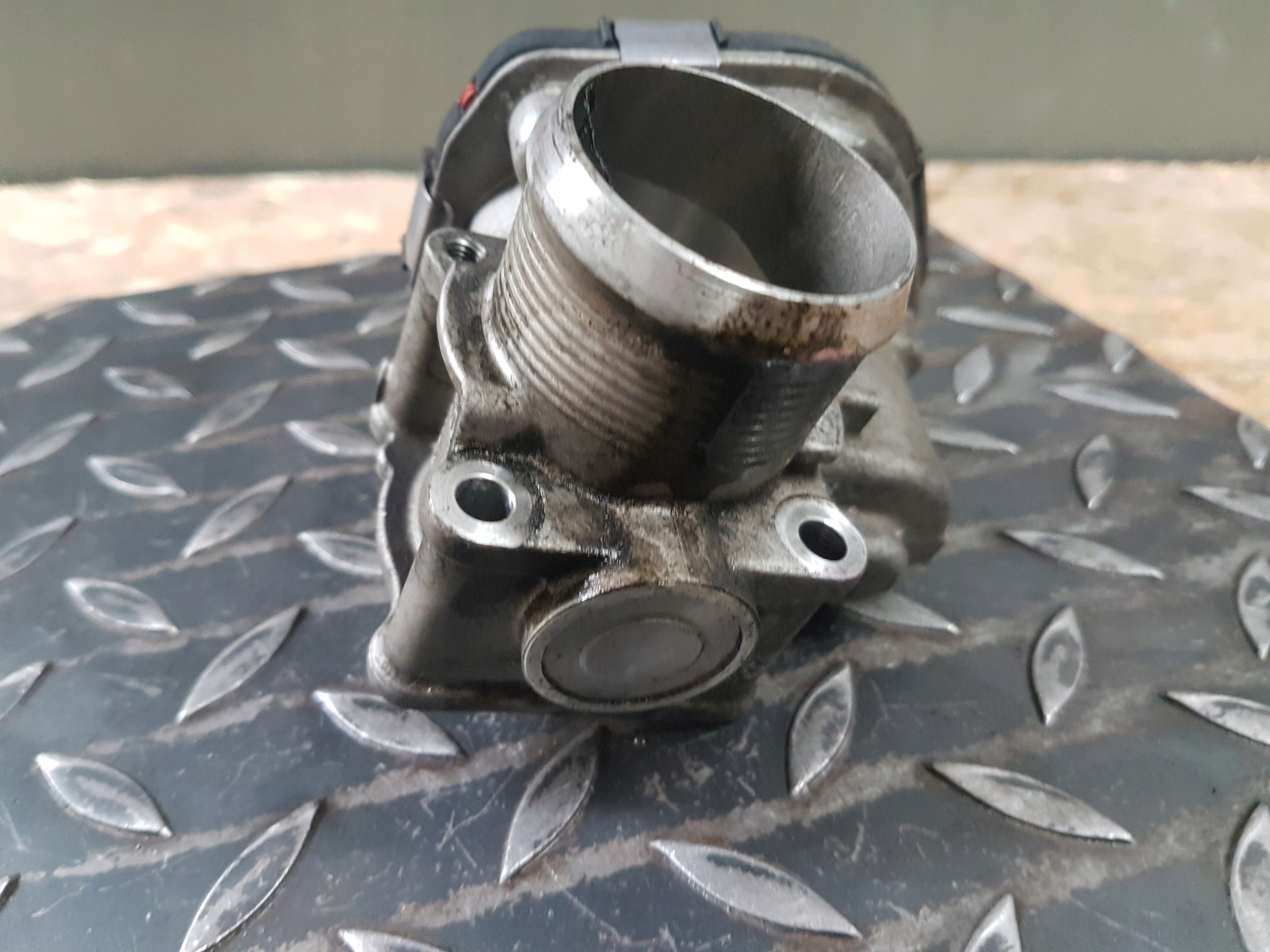 Valvola a farfalla PEUGEOT 308 9673534480