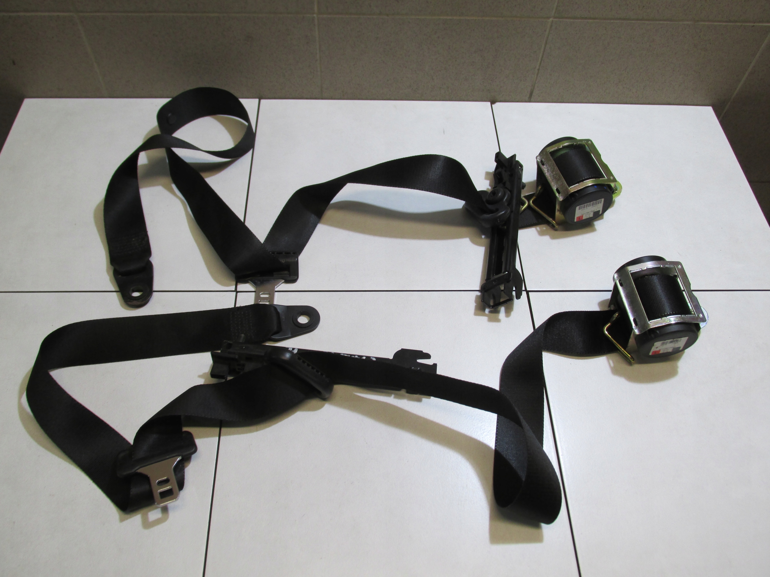 РЕМЕНЬ БЕЗОПАСНОСТИ СПЕРЕДИ C-MAX MK1 2003 -2010 ГОД