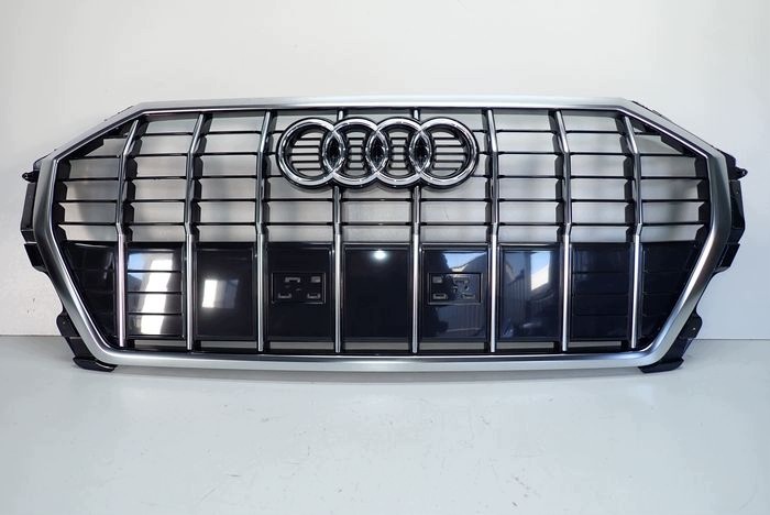 AUDI Q3 II 18- grille 83A853651E