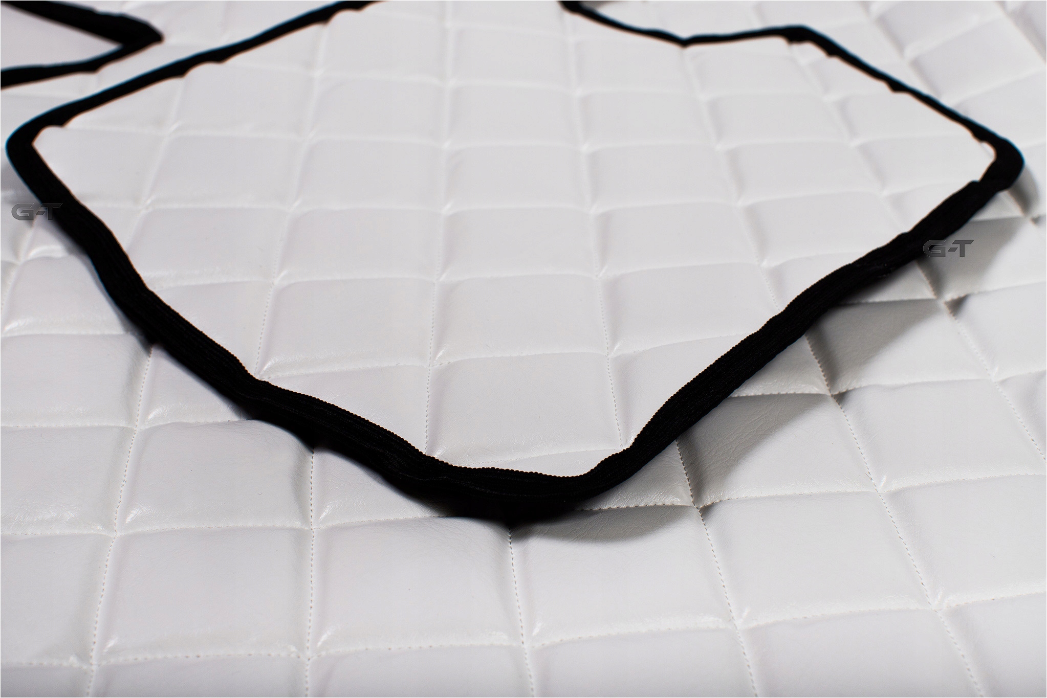 DYWANIKI PIKOWANE MERCEDES ACTROS MP5 NIEAMORTYZOW