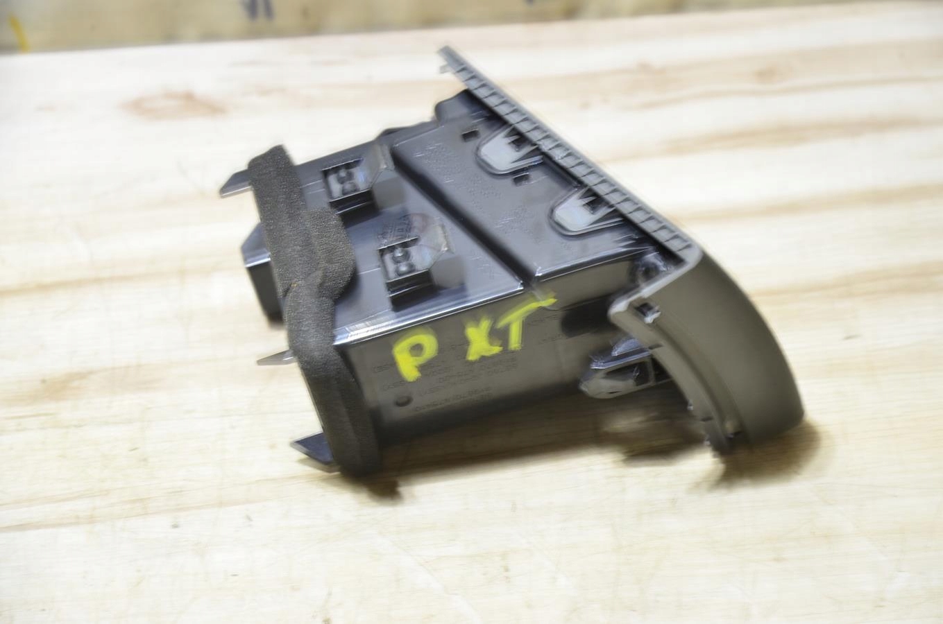 grid air conditioning devices right Nissan X-Trail t31