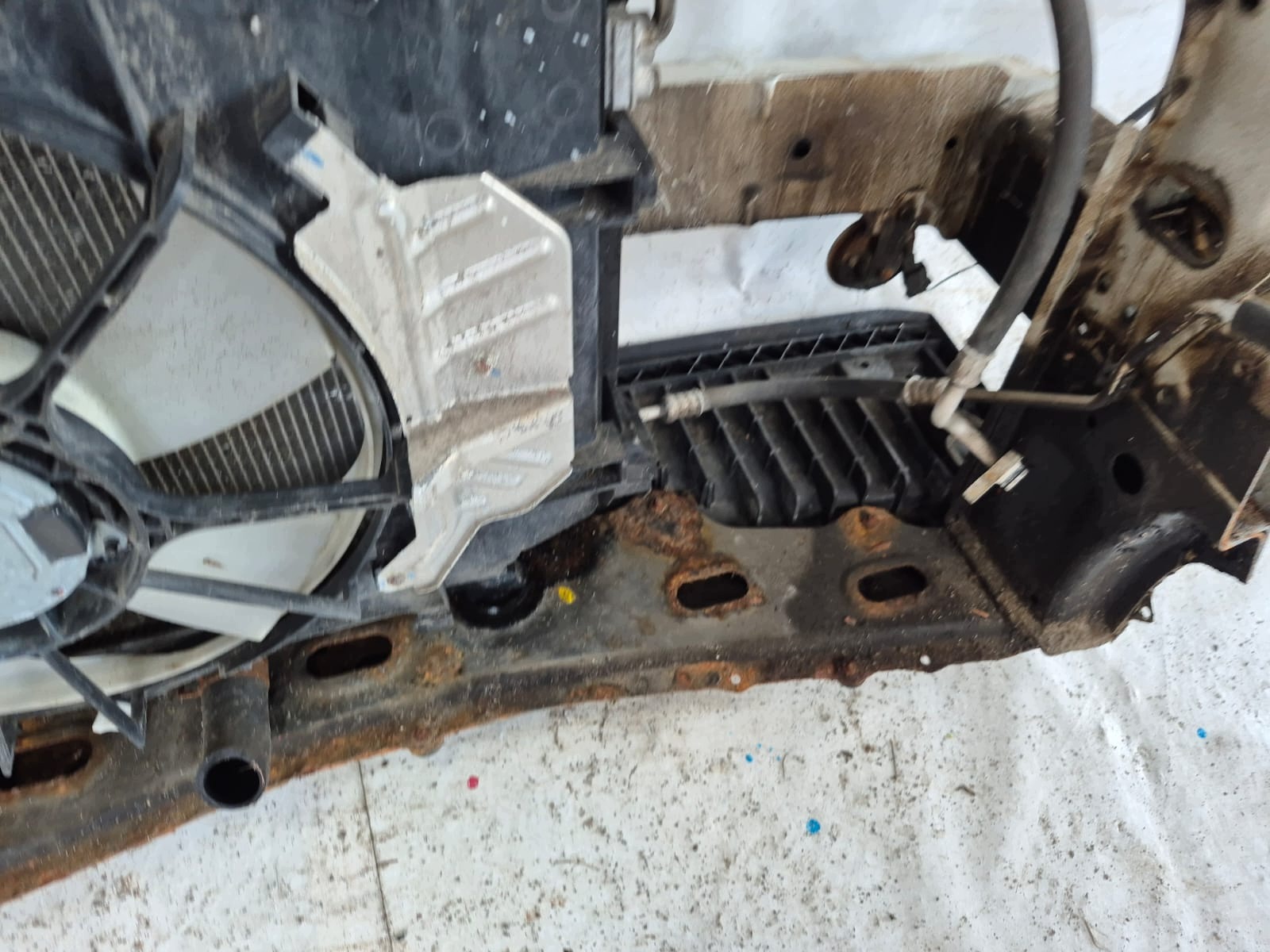 SUZUKI CELERIO 14- support panel for radiators pillar iron radiator