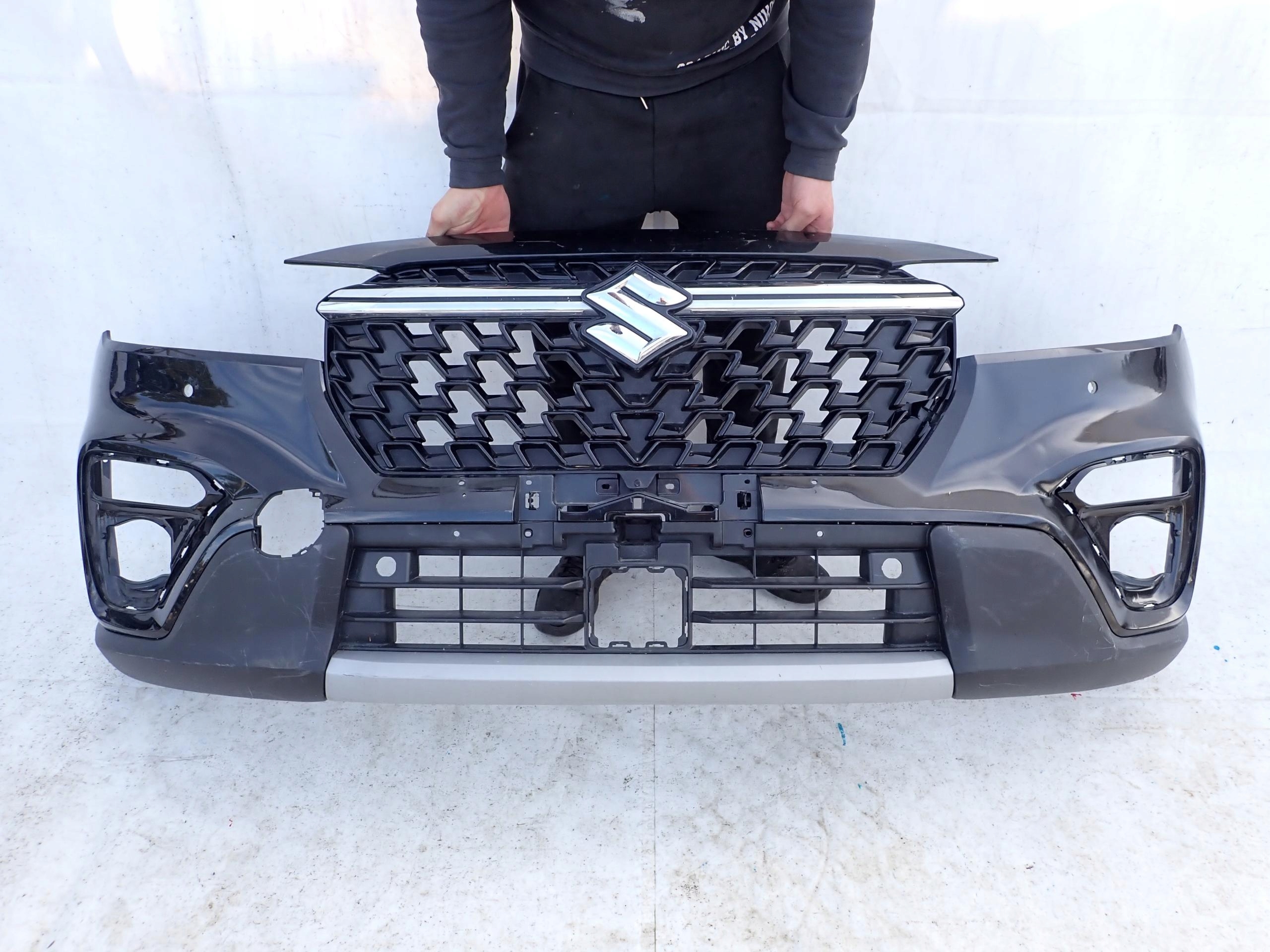 SUZUKI SX4 S-CROSS 21- bumper front front PDC