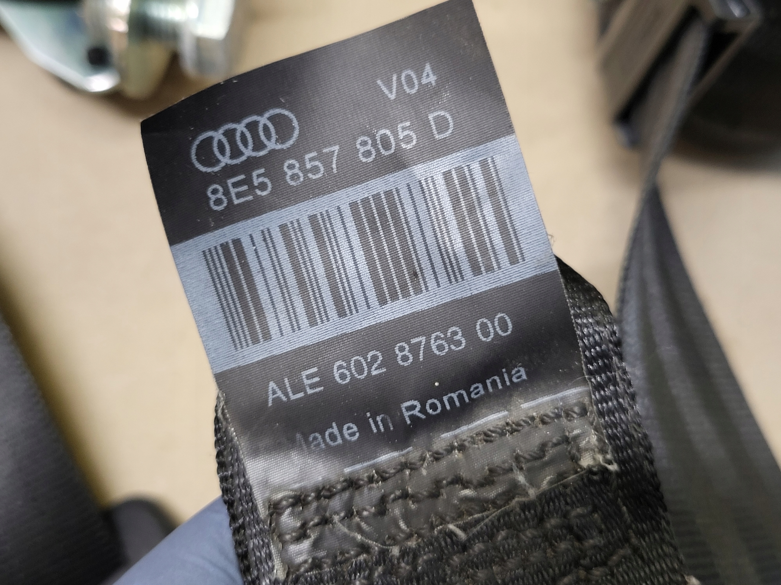 Gurten Sicherheits links rechts heck hinten AUDI A4 B6 B7 OE EU