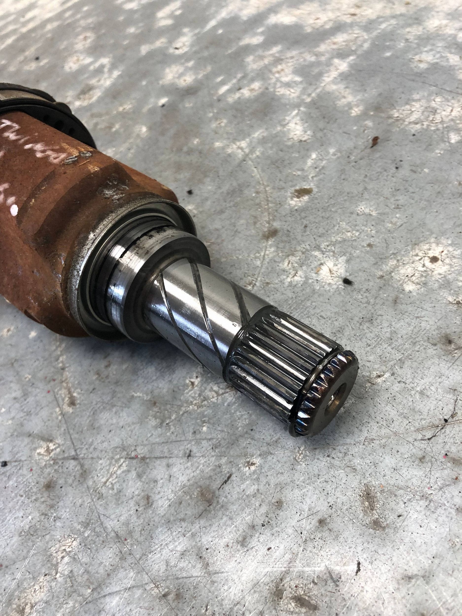 semi-axis left rear part RENAULT TWINGO III 396003780R