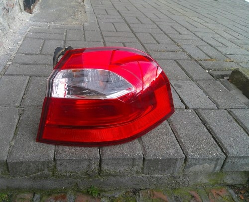 KIA RIO III 11-16 PRAWA TYLNA LAMPA ORYGINAŁ