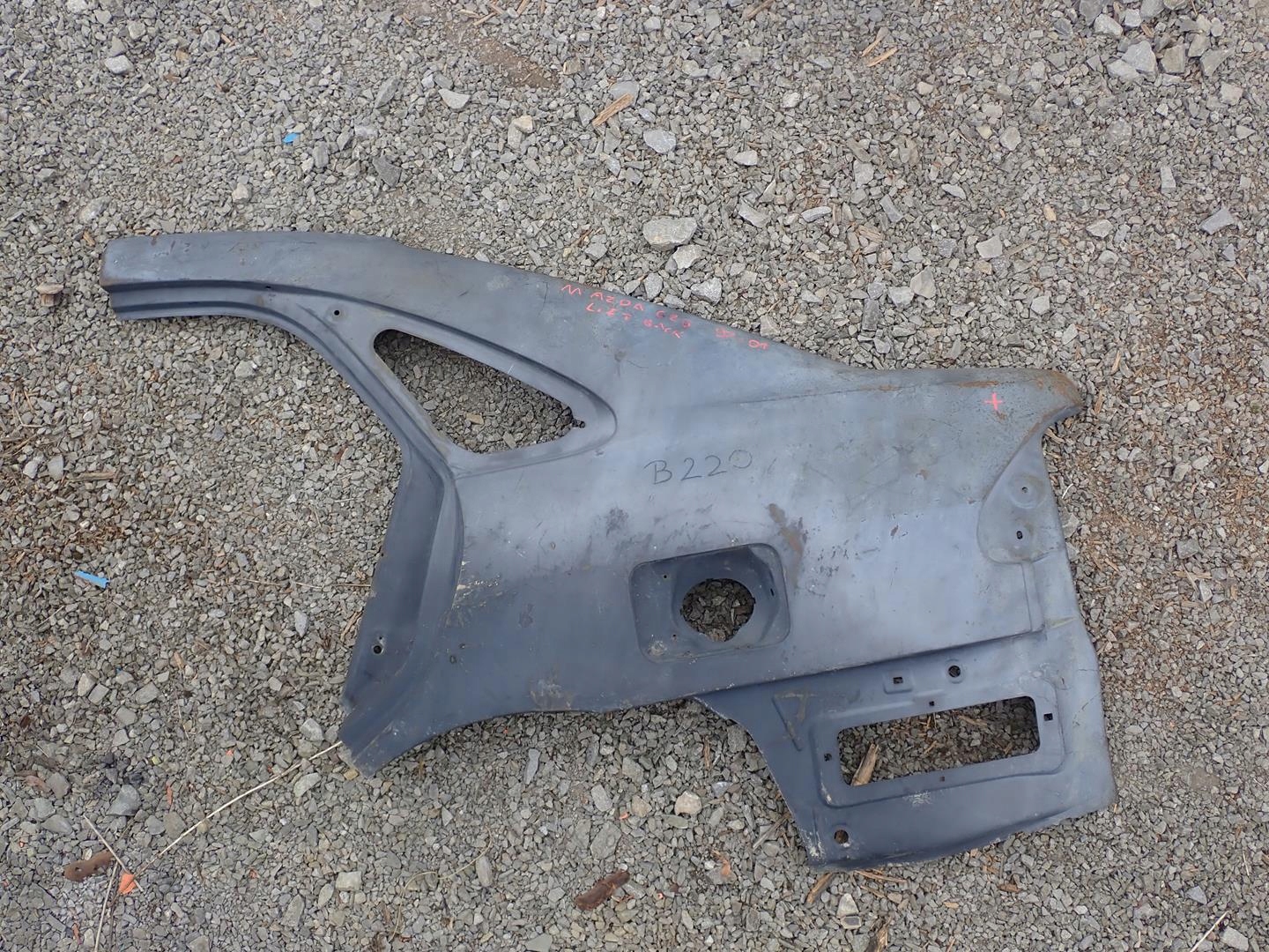 parafango posteriore posteriore sinistra MAZDA 626 2001