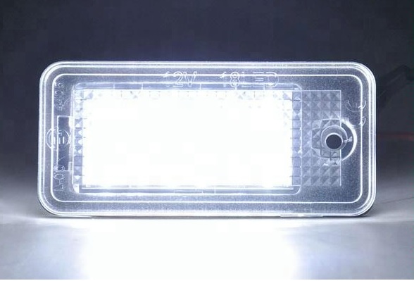 AUDI A4 B7 04-08 Lampki LED tablicy rejestracji Producent części Vinstar