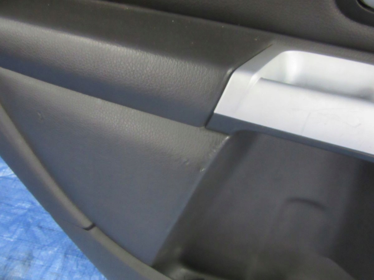 volvo XC90 2004 дверные карты передний левый