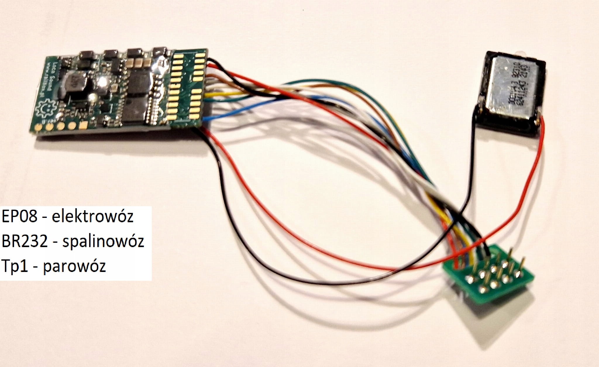 DCC Wi-Fi zvukový dekodér jízdy RB2300 NEM652 8-pin