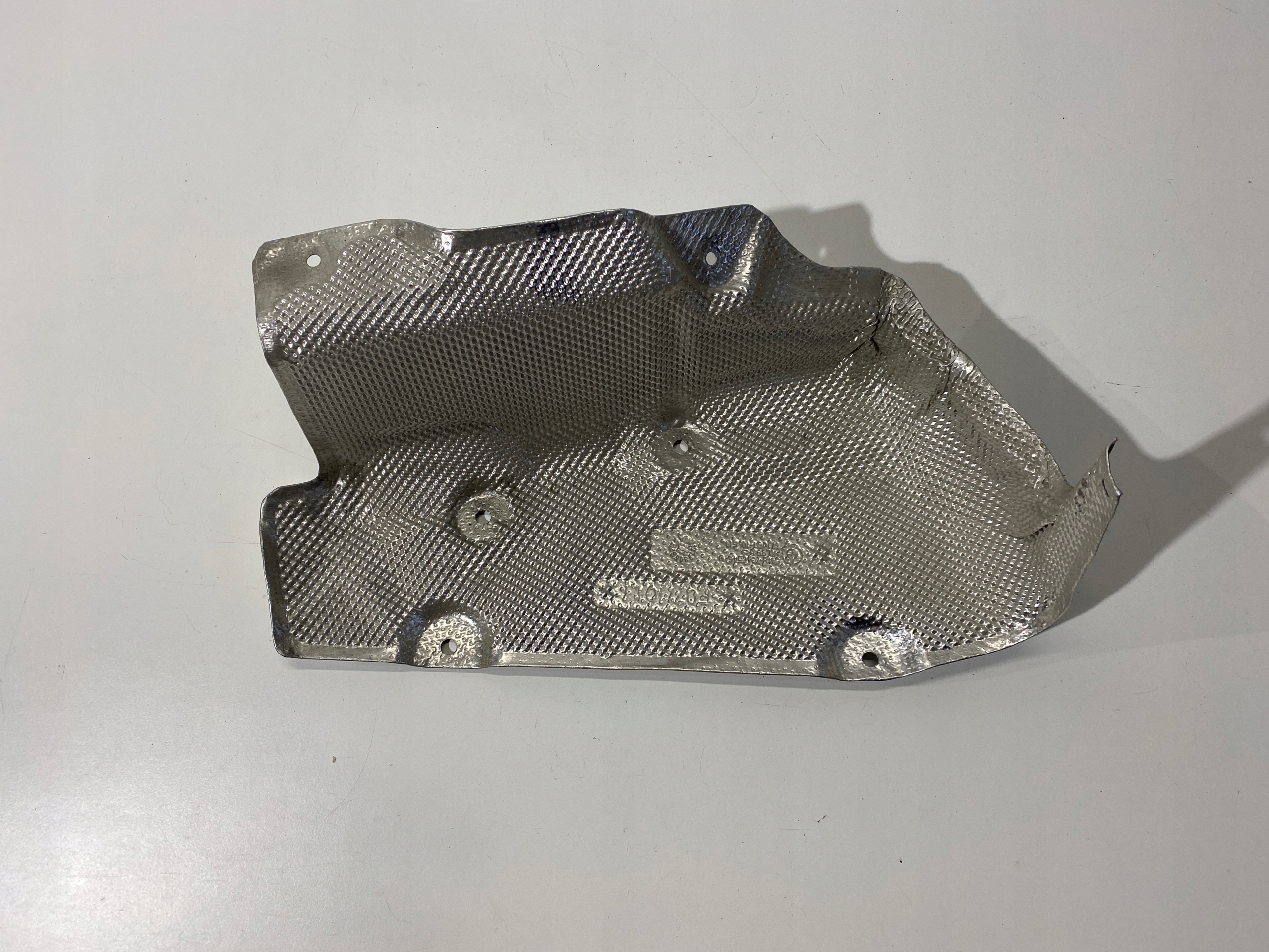 Тепловой щит выхлопа BMW 5 F07 F10 7346545