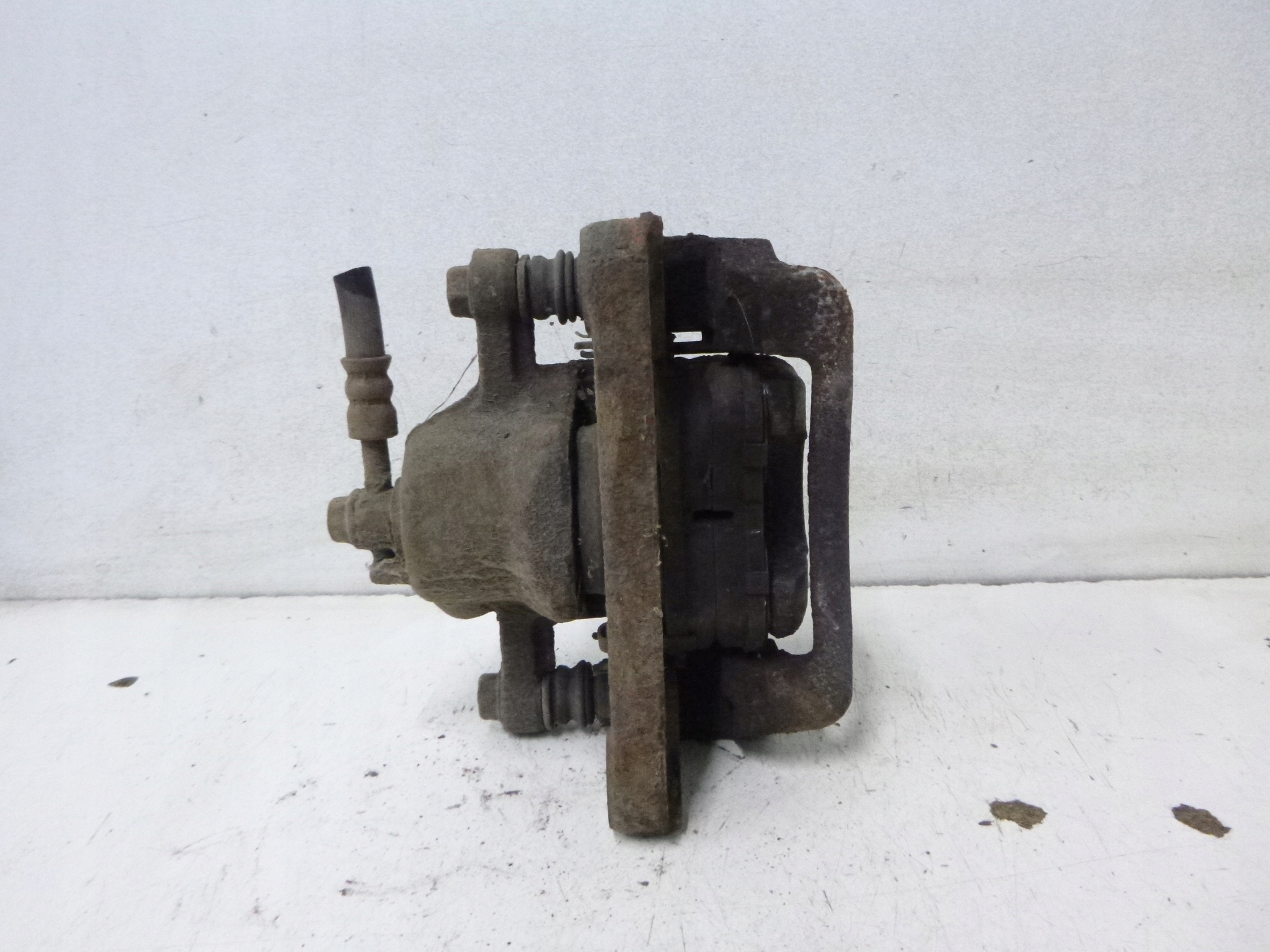 caliper brake rear part Hyundai Santa Fe SM 2.0CRDI