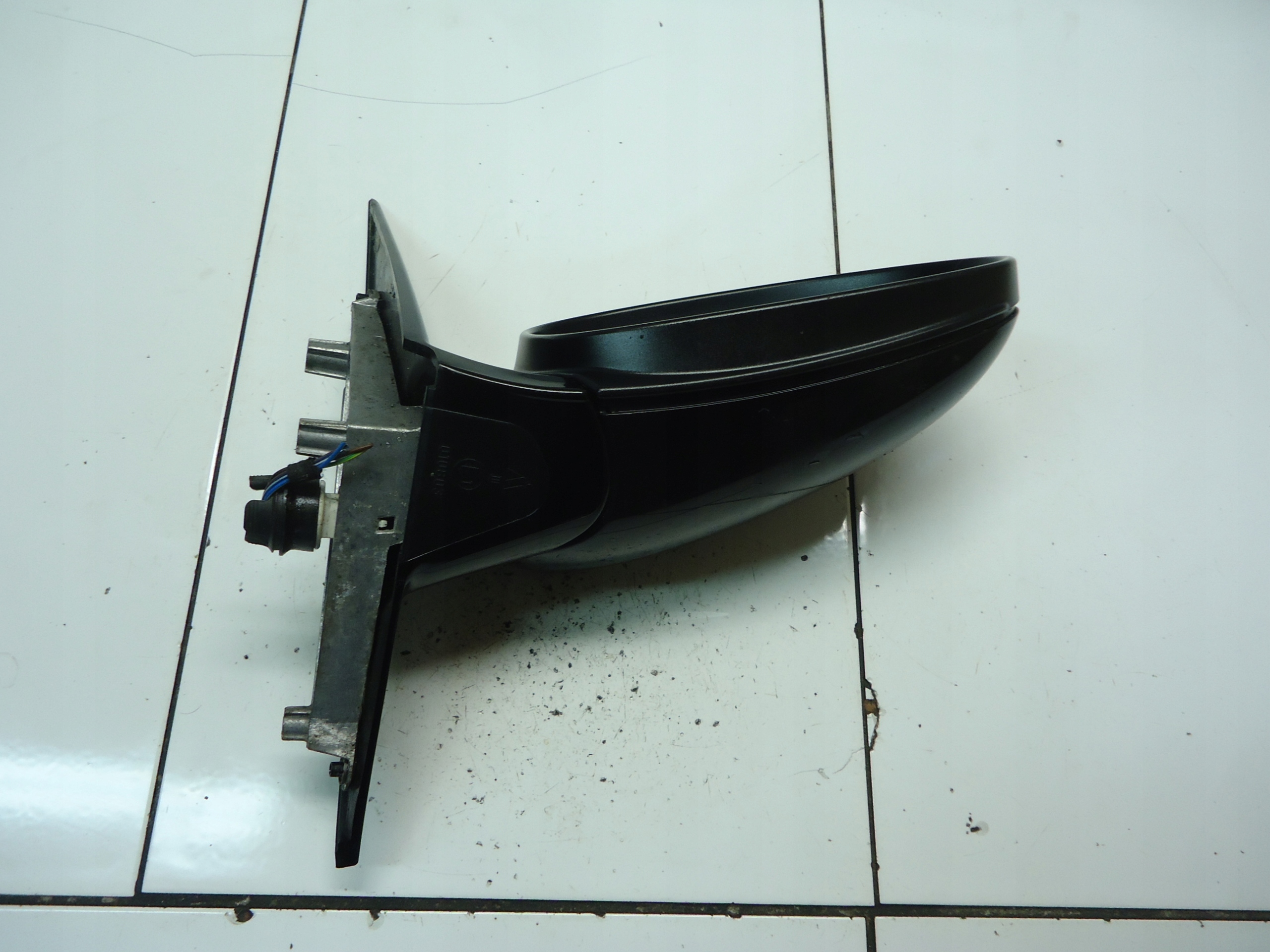 BMW E87 mirror right 50460 UK ANGLIA