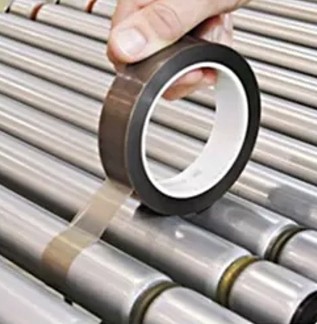 Taśma teflonowa z klejem silikonowym PTFE 25mm/10m Stan opakowania brak opakowania