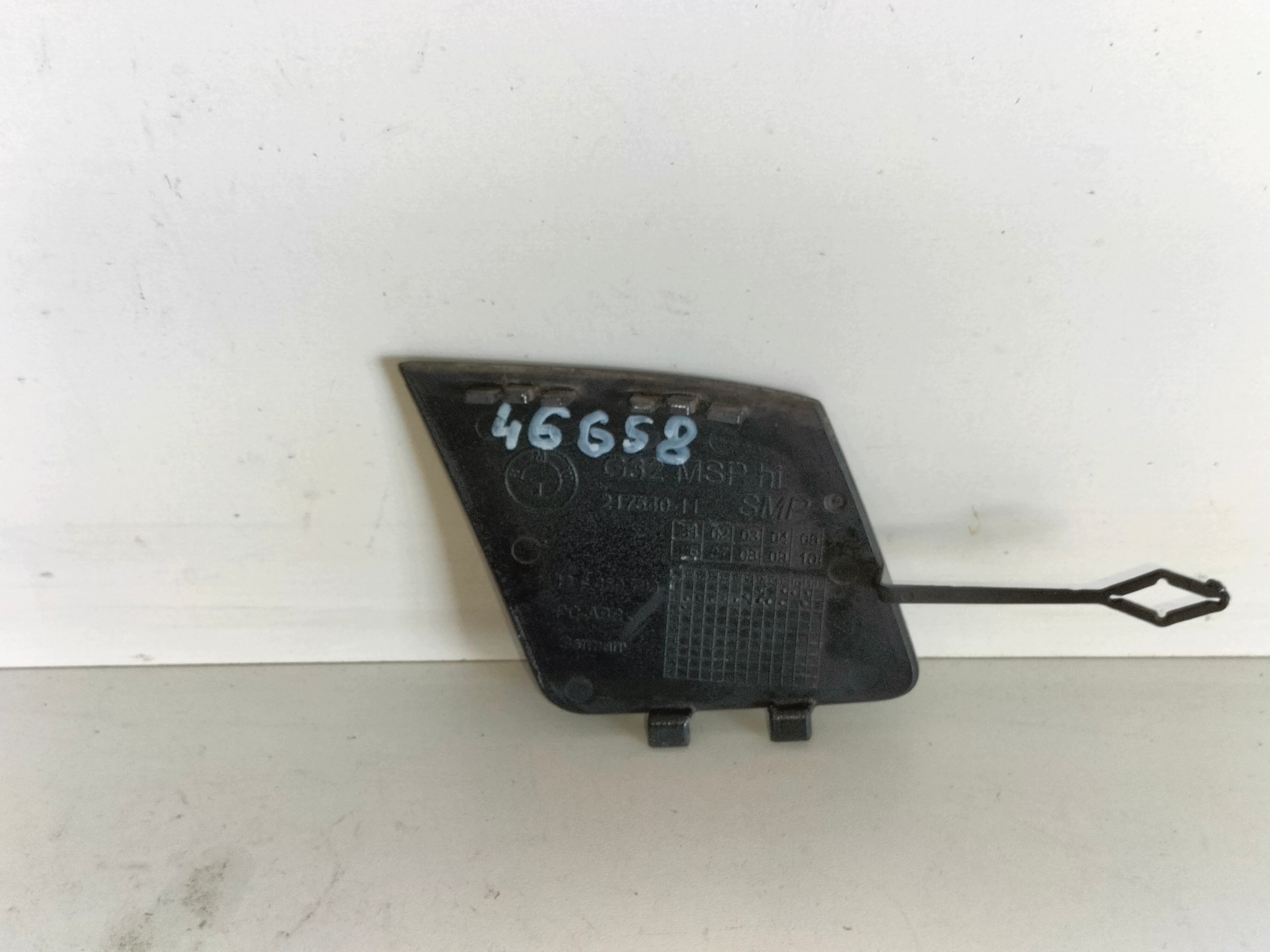 Abschleppöse der Stoßstange heck BMW 6 GT G32 17
