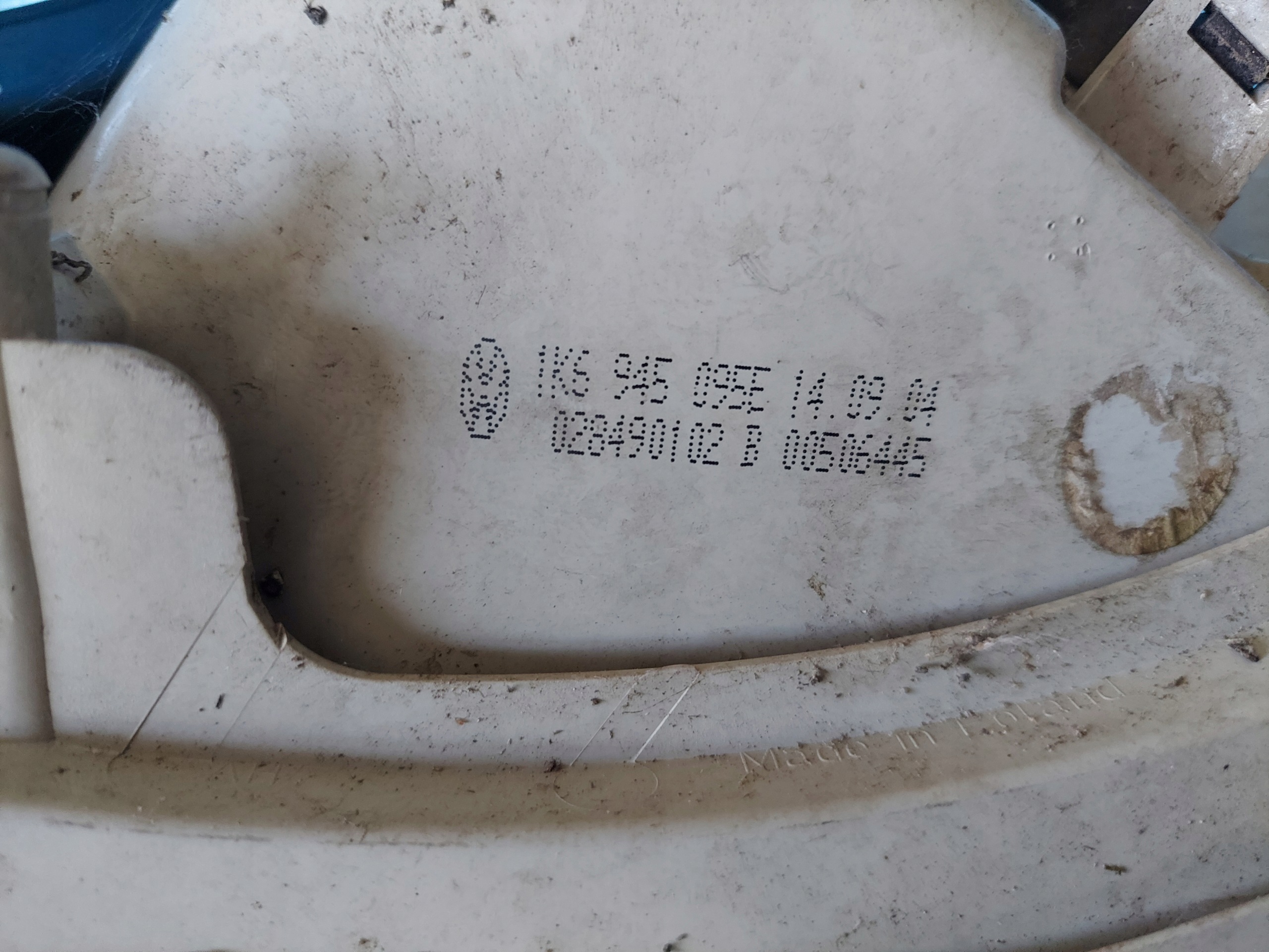 light GOLF V HB 1K6945095 left rear part