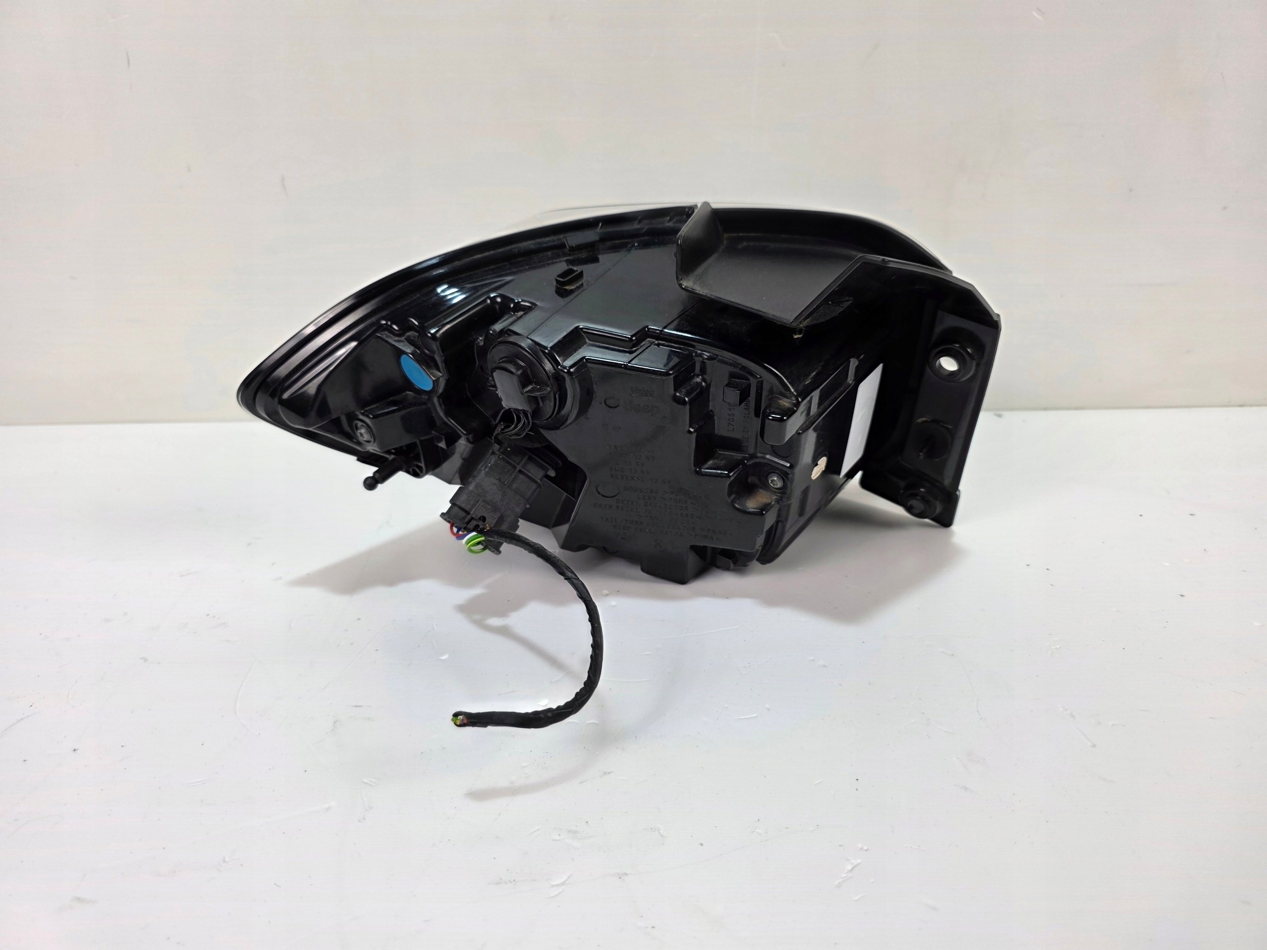 light right rear FULL LED JEEP AVENGER 521707380