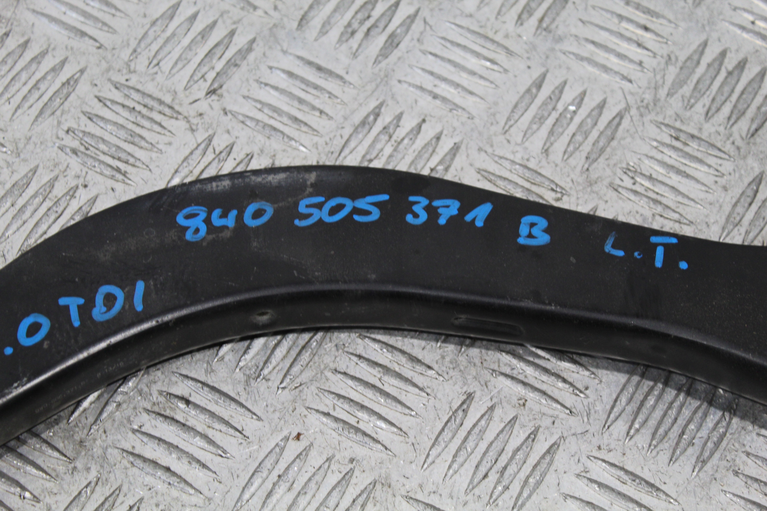 QUERLENKER LINKS HECK AUDI A4 B9 8W0 8W9 8W0505371B
