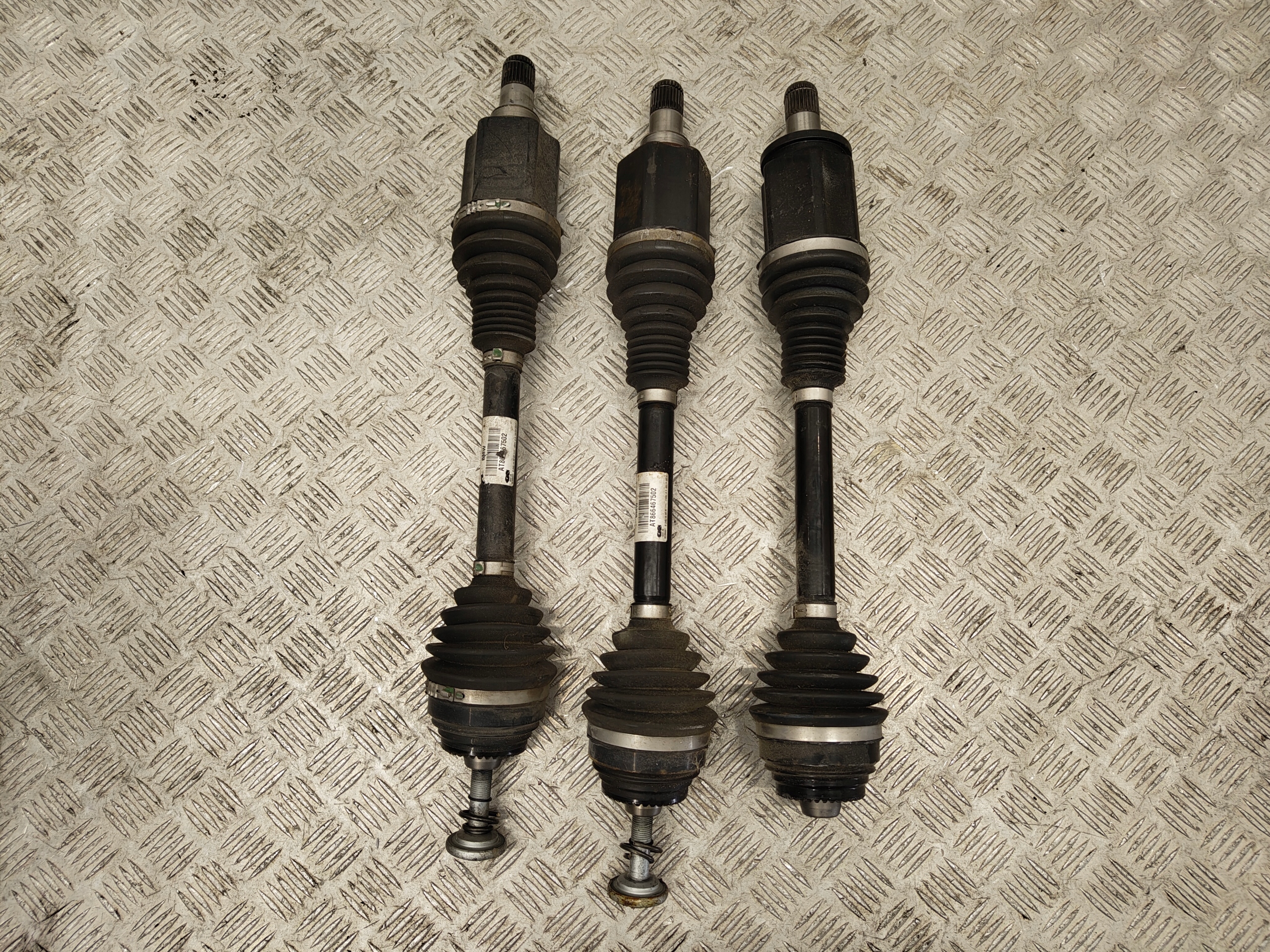 BMW 5 G30 semi-axis left front 8664675