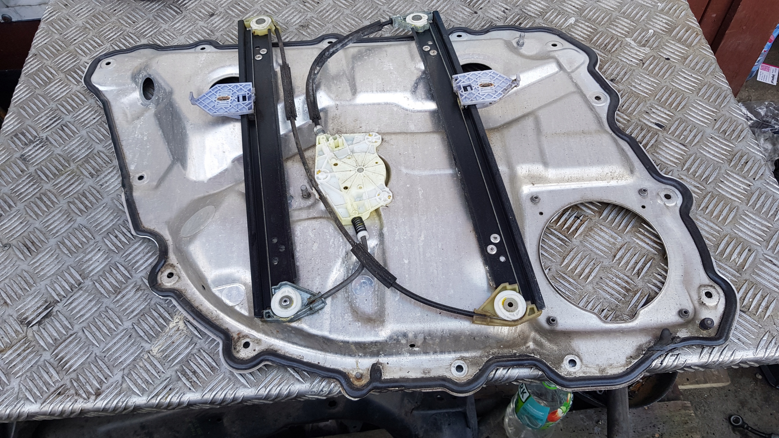 AUDI A8 D3 window regulator right rear part 4e0959802a