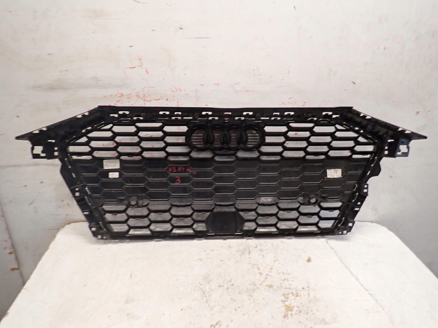 grille AUDI A3 2020- 8Y0853651B