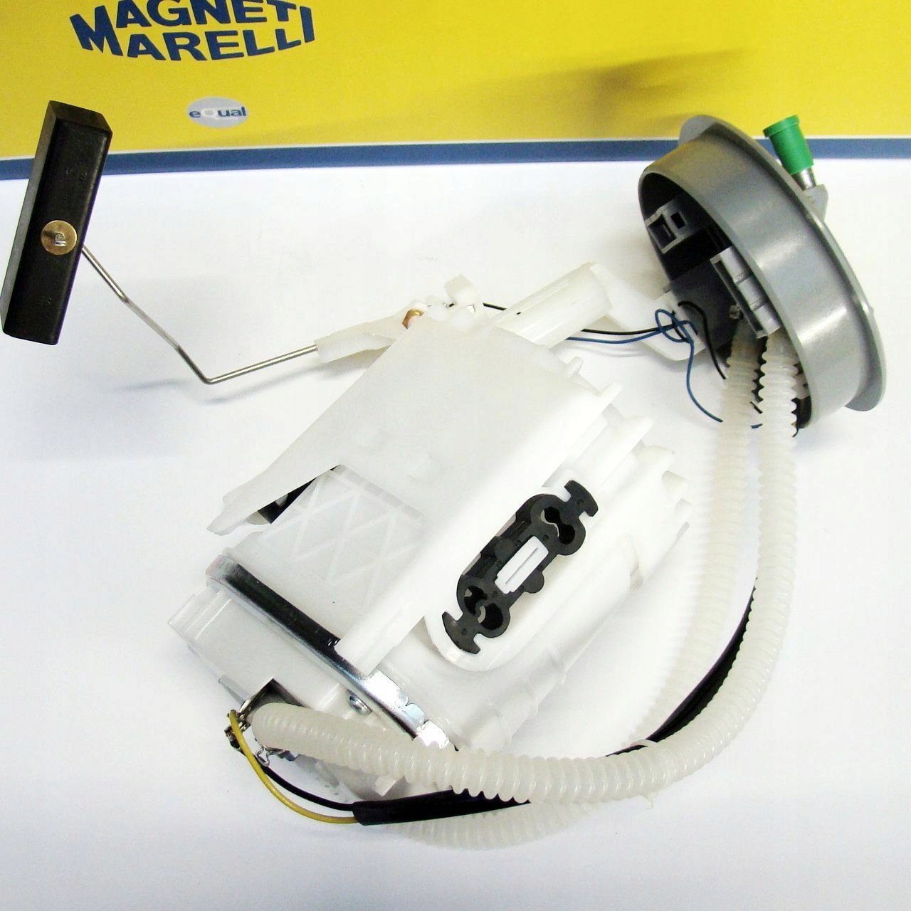 313011313021 - VW Golf Passat T4 Vento топливный насос полный