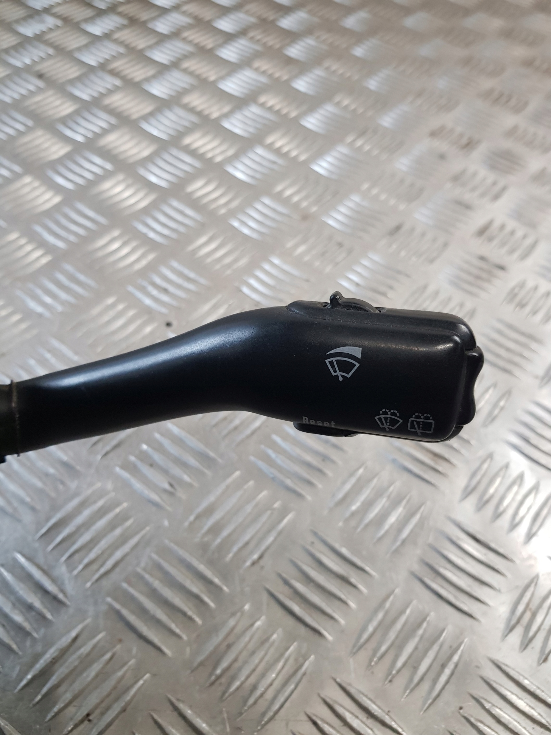 steering wheel levers and controls ring 1J0953513 VW SHARAN and LIFT