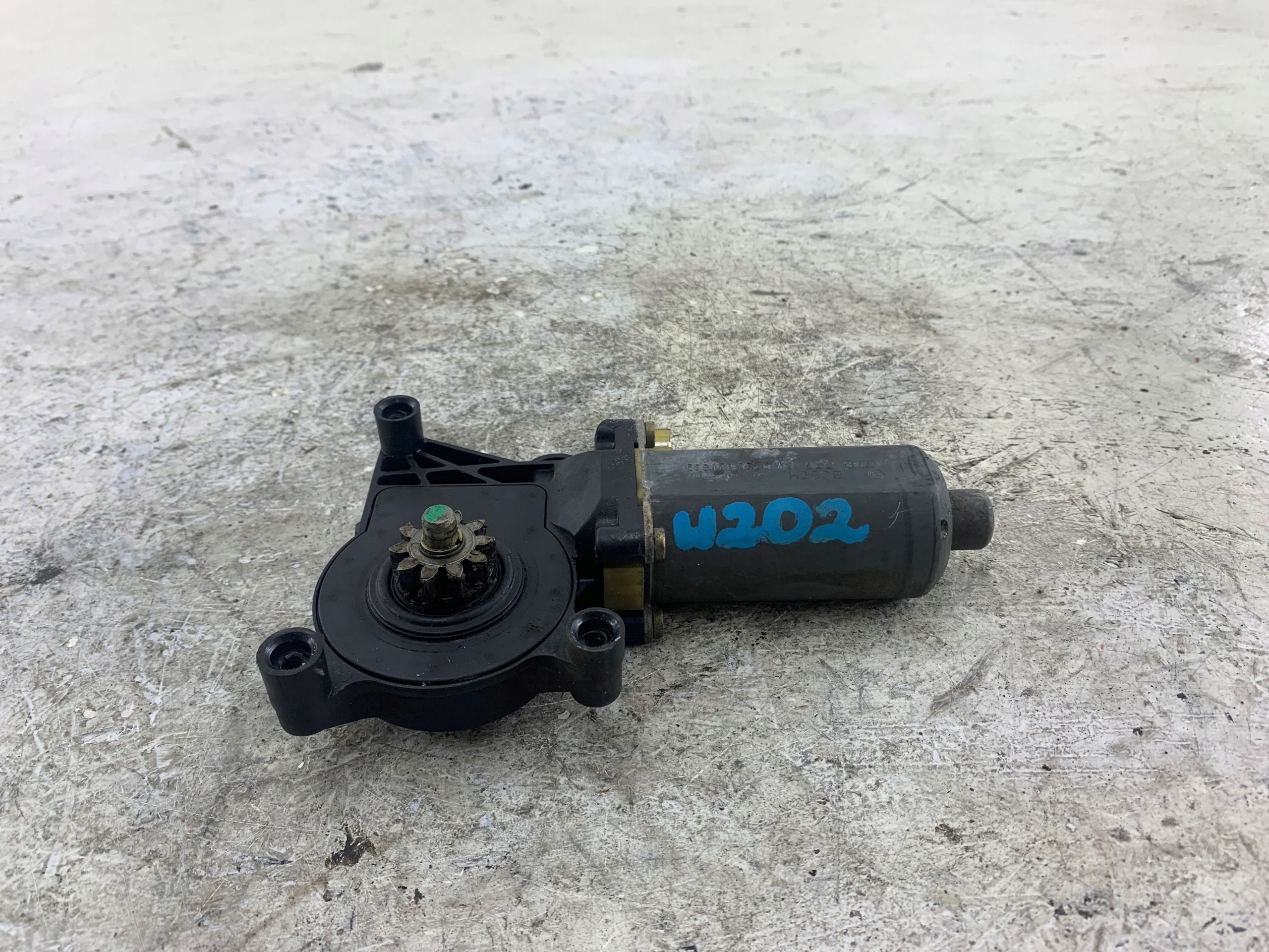 MERCEDES W202 mini motor windows right front 0130821639